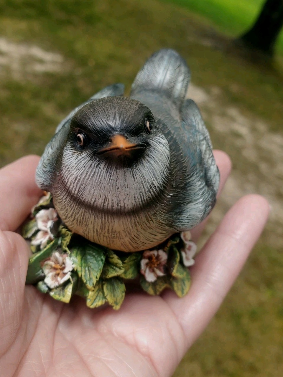 Blue And Gray Bird Perching On Pink Pansies Flowers Figurine 3.5″ x 3″