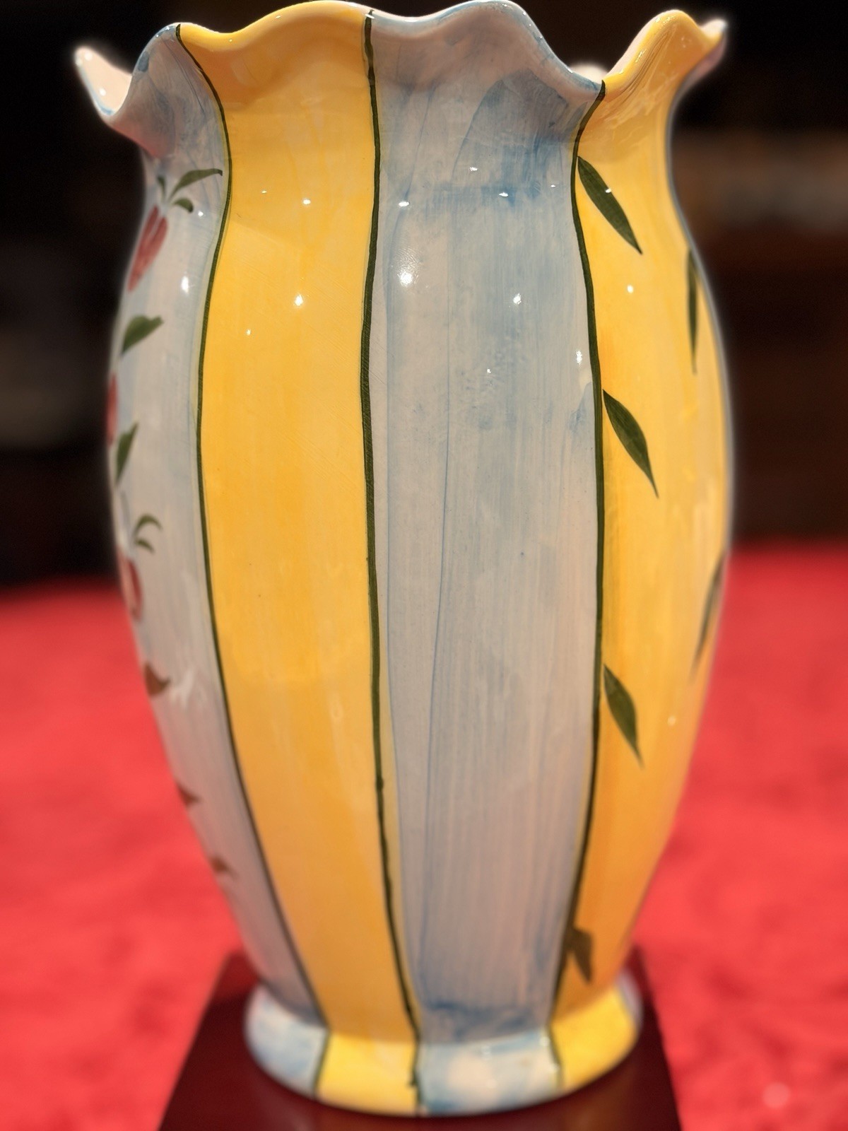Jay Willfred Andrea by Sadek Vase Portugal Hand Painted Ruffled Signed ex Con