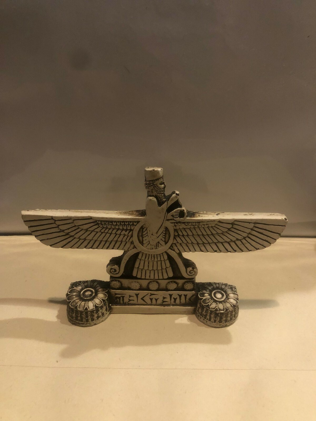 Farvahar foruhar zartosht statue hand made ahura mazda nice gift ancient mascot