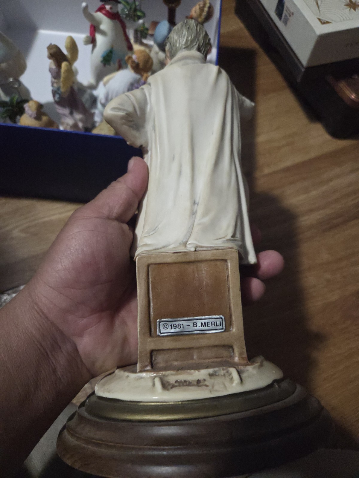 Vintage Porcelain 17 Figurines