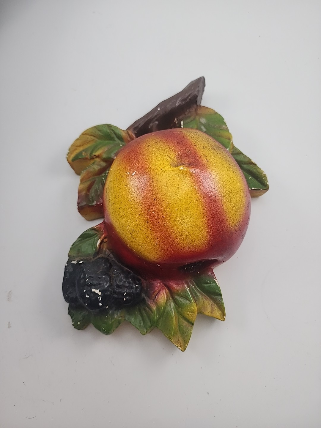 Vintage Apple With Berries & Leaves Chalkware String Holder READ GUC