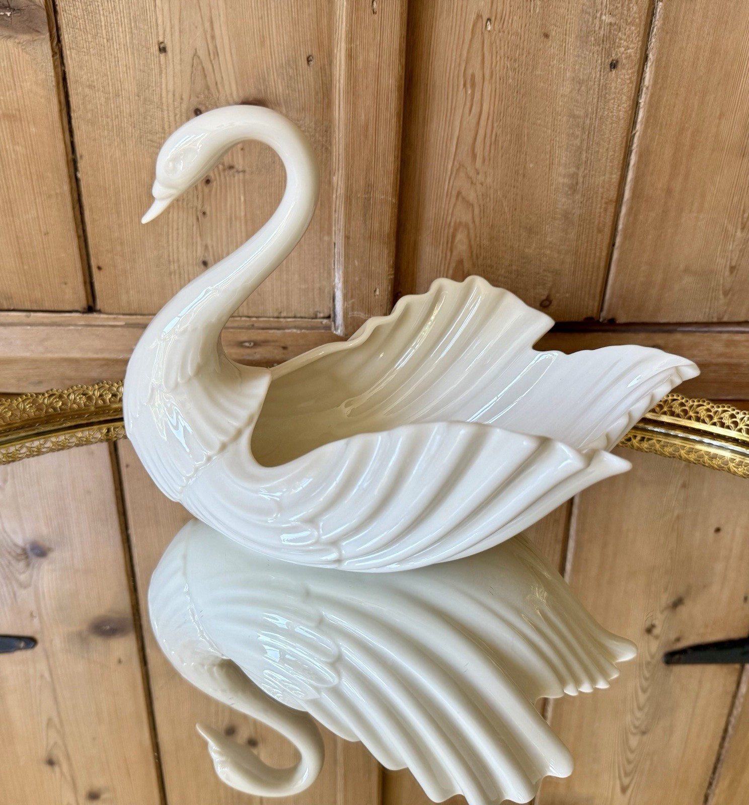 VINTAGE EUC LARGE Lenox Porcelain Large Swan Bowl Centerpiece Candy Dish Cake