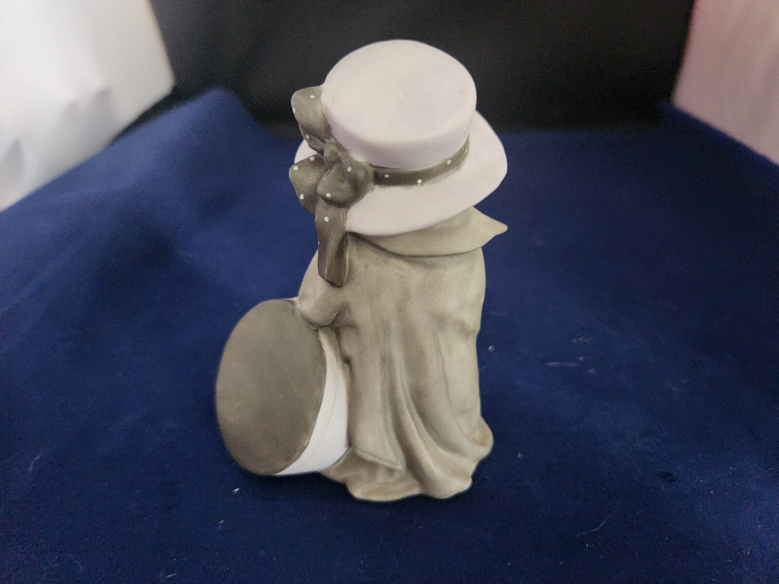 1997 Enesco I Can’t Wait To See You Pretty As A Picture Figurine 324167