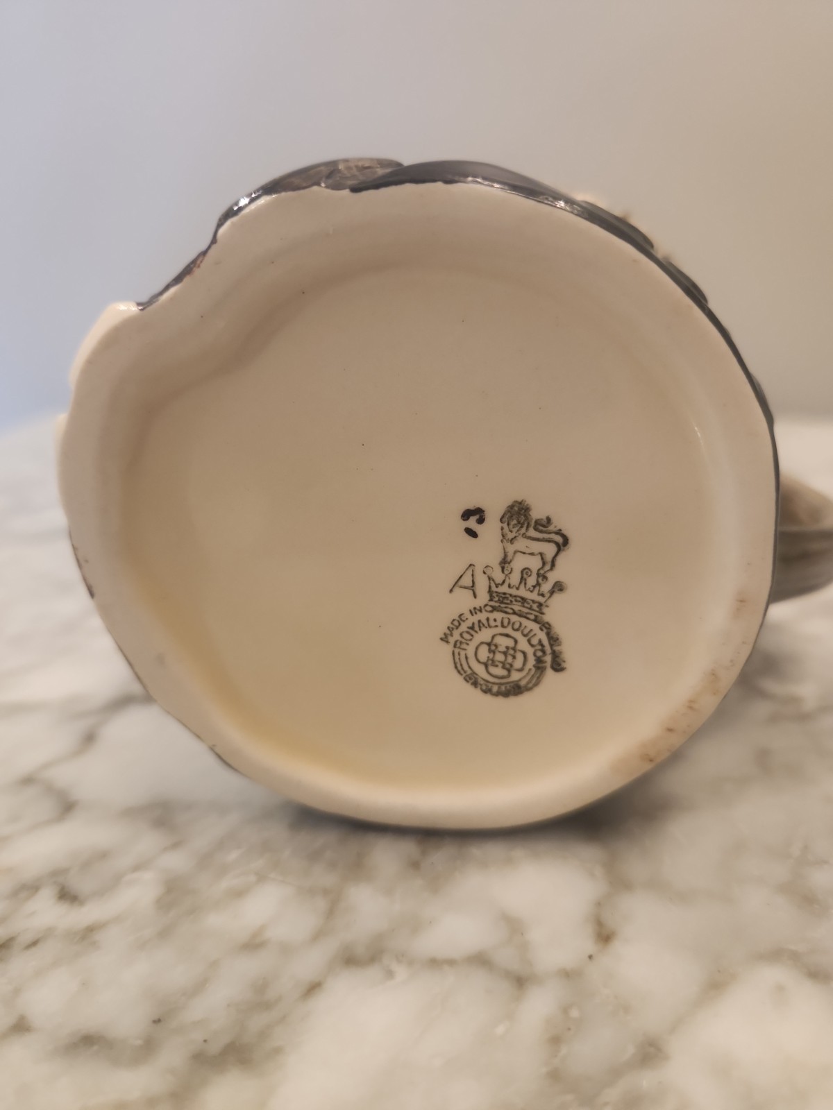 Vintage Royal Doulton England 4″ Toby Jug Sergeant BuzFuz