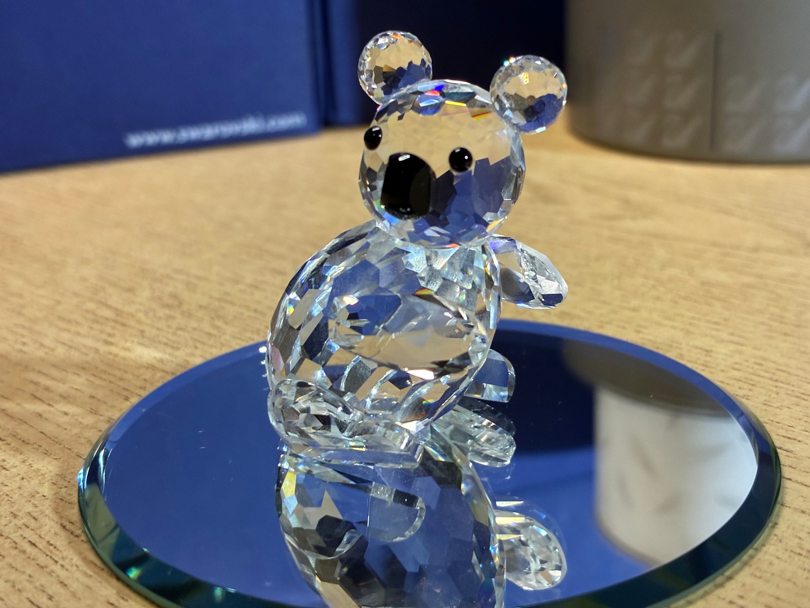 Swarovski Crystal Koala Bear Mini Figure Right Facing 1.25″ 119472 MIB