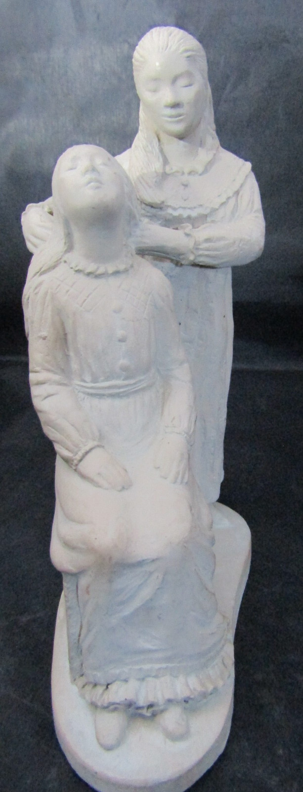 Austin Family Collection Figurine Mother and Daughter 8″