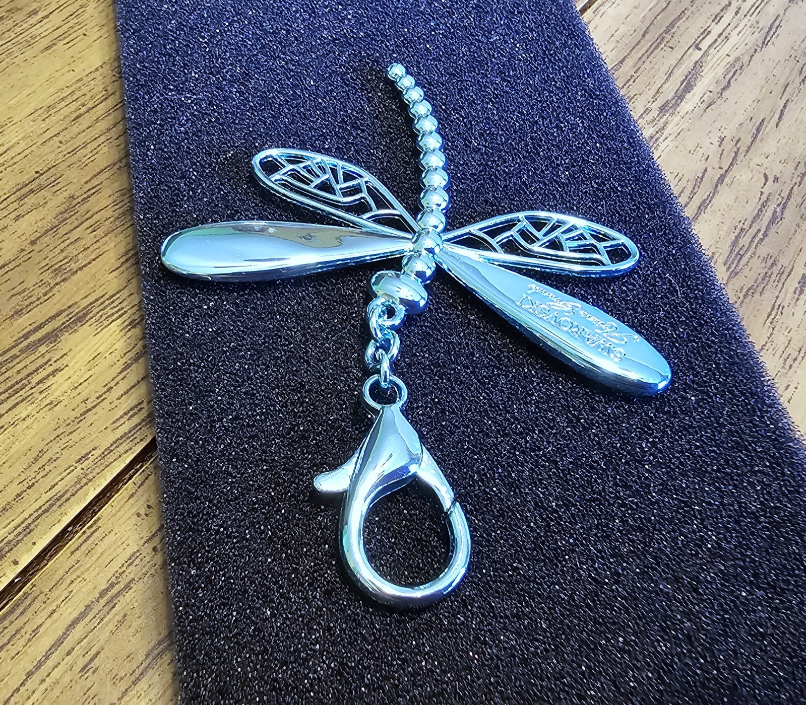 🦋 Swarovski Crystal 2026 Ariana Grande, Blue Metal Dragonfly Figurine Charm NIB
