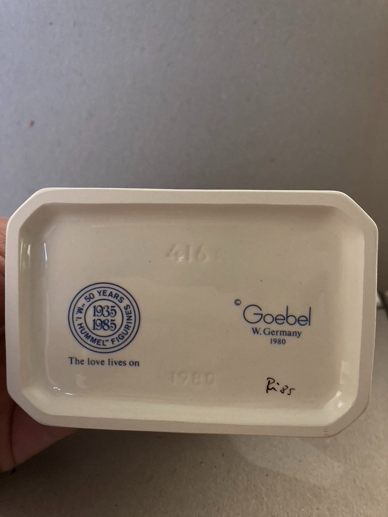 Goebel Hummel – The Love Lives On #416 – 1980 – TMK 6 – 6″H x 6″W