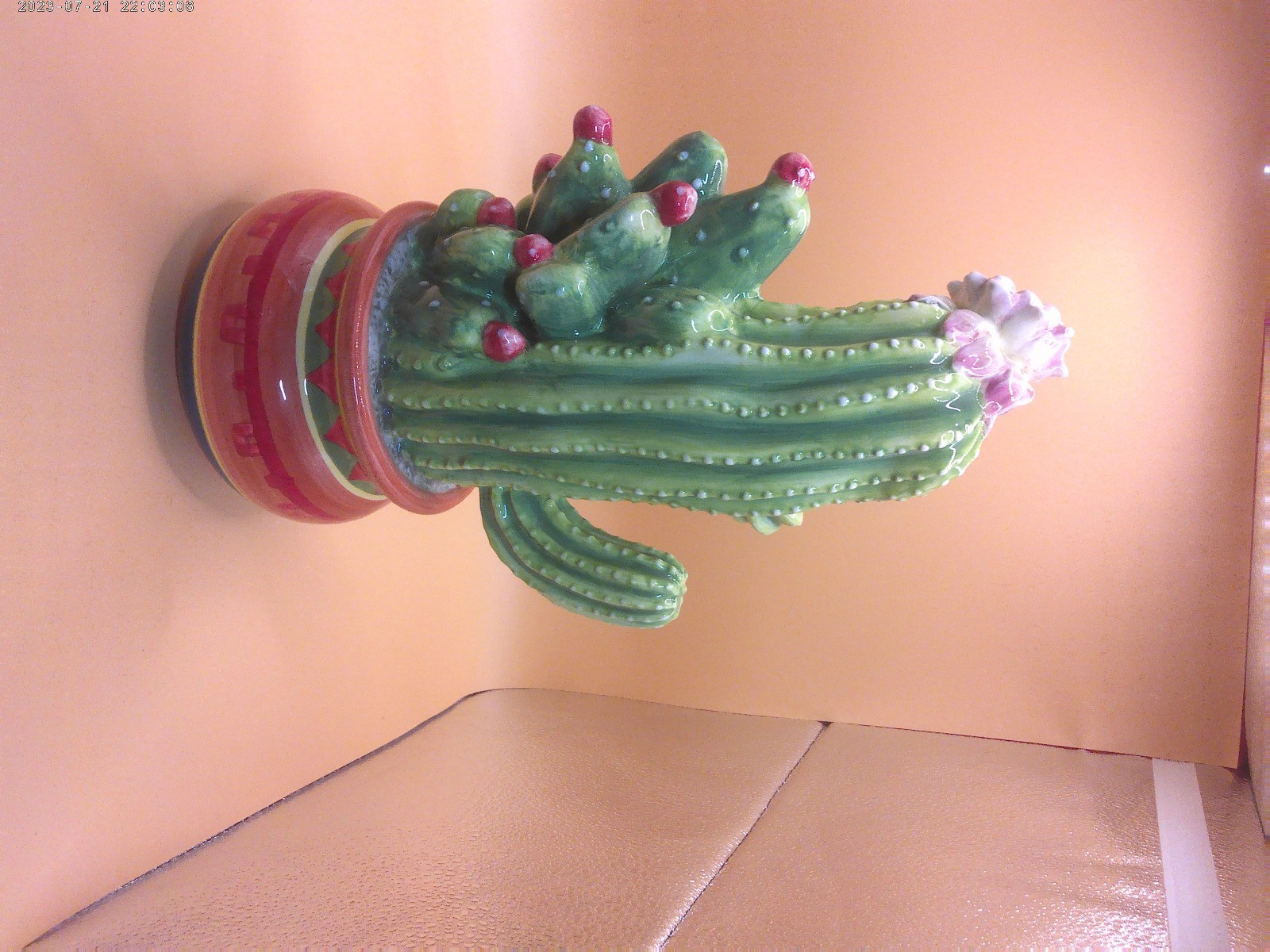 SIGNATURE HOME COLLECTION LARGE CERAMIC CACTUS FIGURINE 13 INCHES TALL