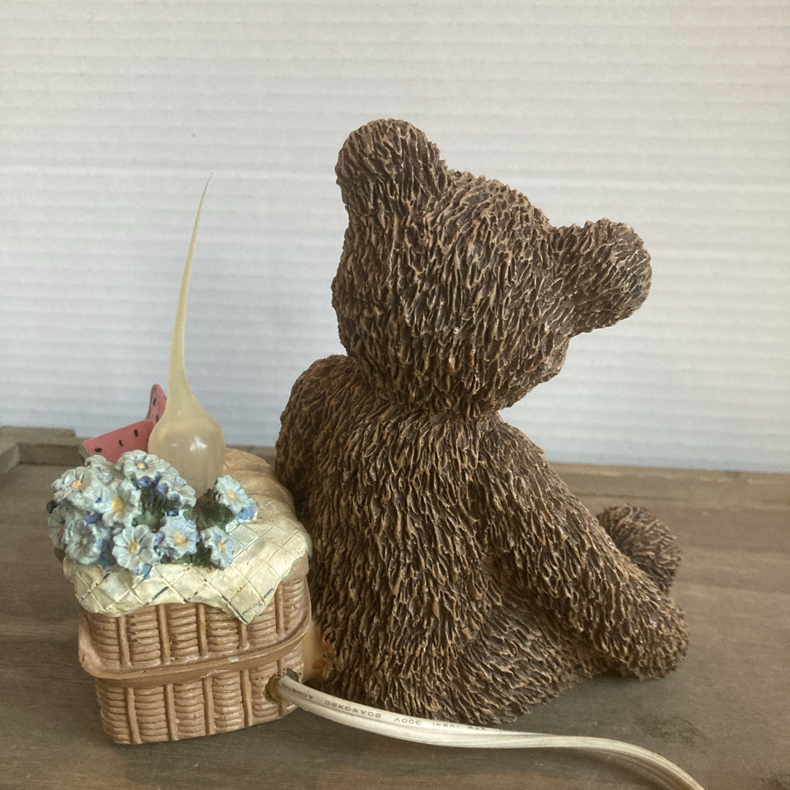 Vintage Teddy Bear Night Light ~ Resin ~ Picnic Basket ~ Electric