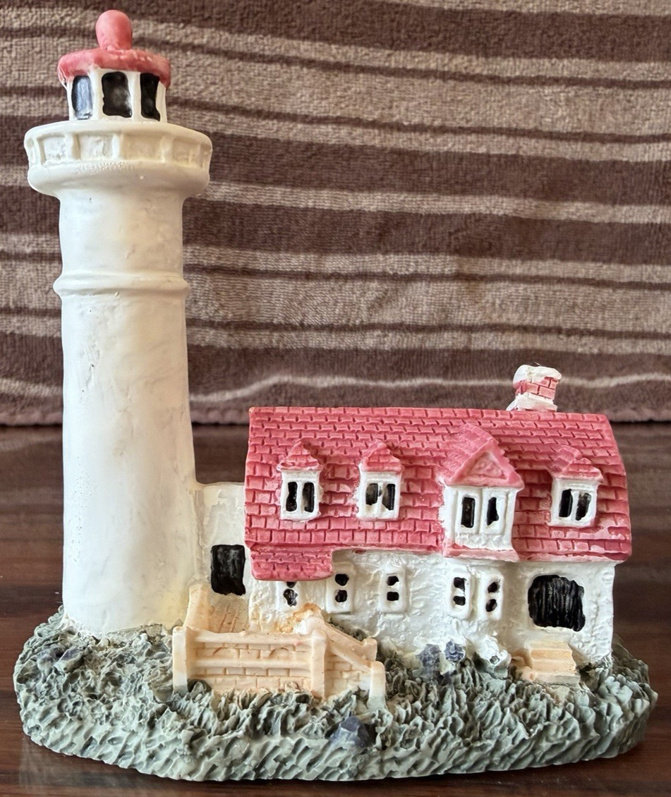 2 Lighthouses Spoontiques Cape Neddick ME Nubble Limited Edition & Unknown MINT!