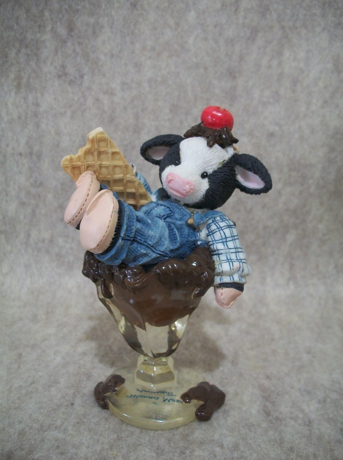 Wanna Mess Around – Chocolate Pudding – Mary Moo Moo Cow Figurine