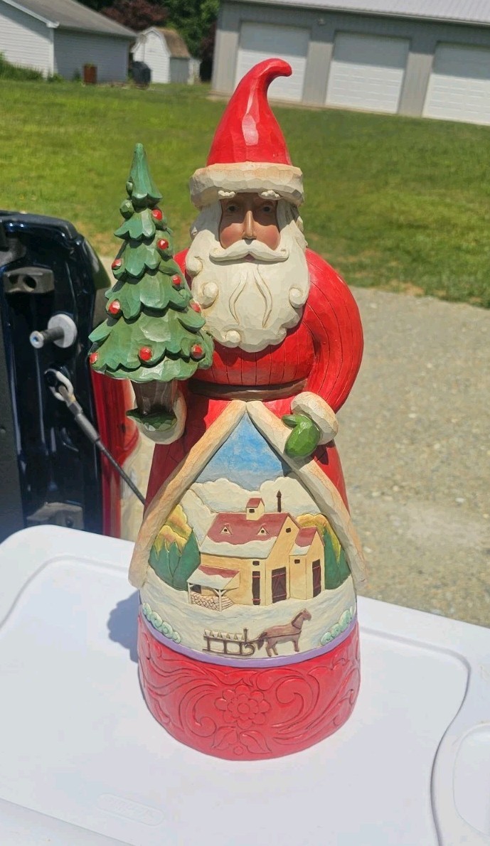 Jim Shore Holiday Living 2015 Santa Holding Tree Sled Scene 21″ tall – Rare