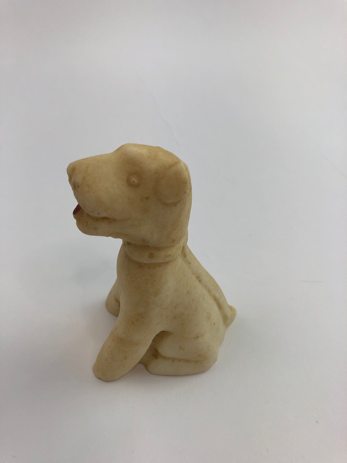 Vintage 1940-1950’s Dog Figurine 3” Tall Unknown Composition