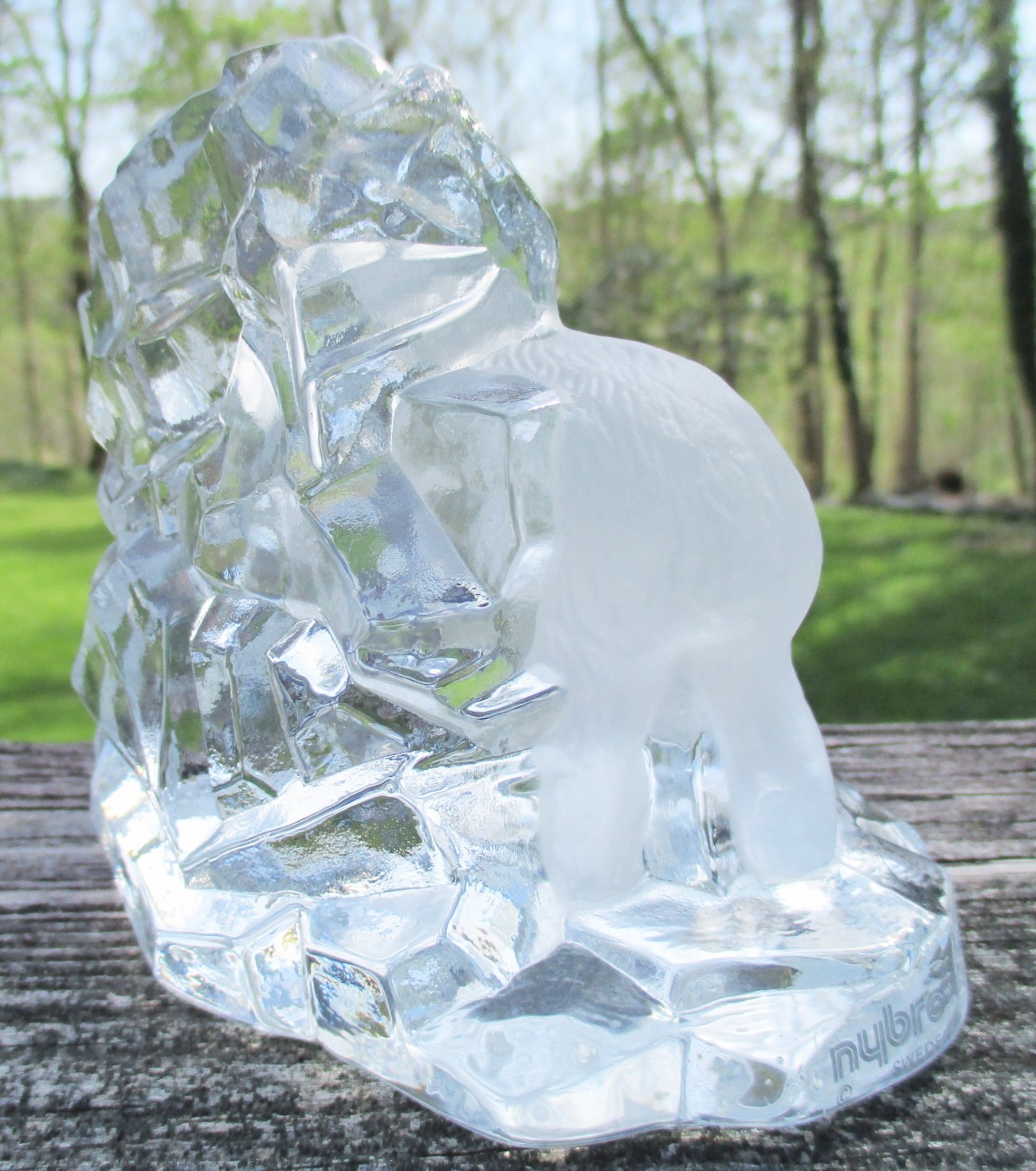Polar Bear on Crystal Clear Glass Iceberg 4 1/4″ Nybro Sweden