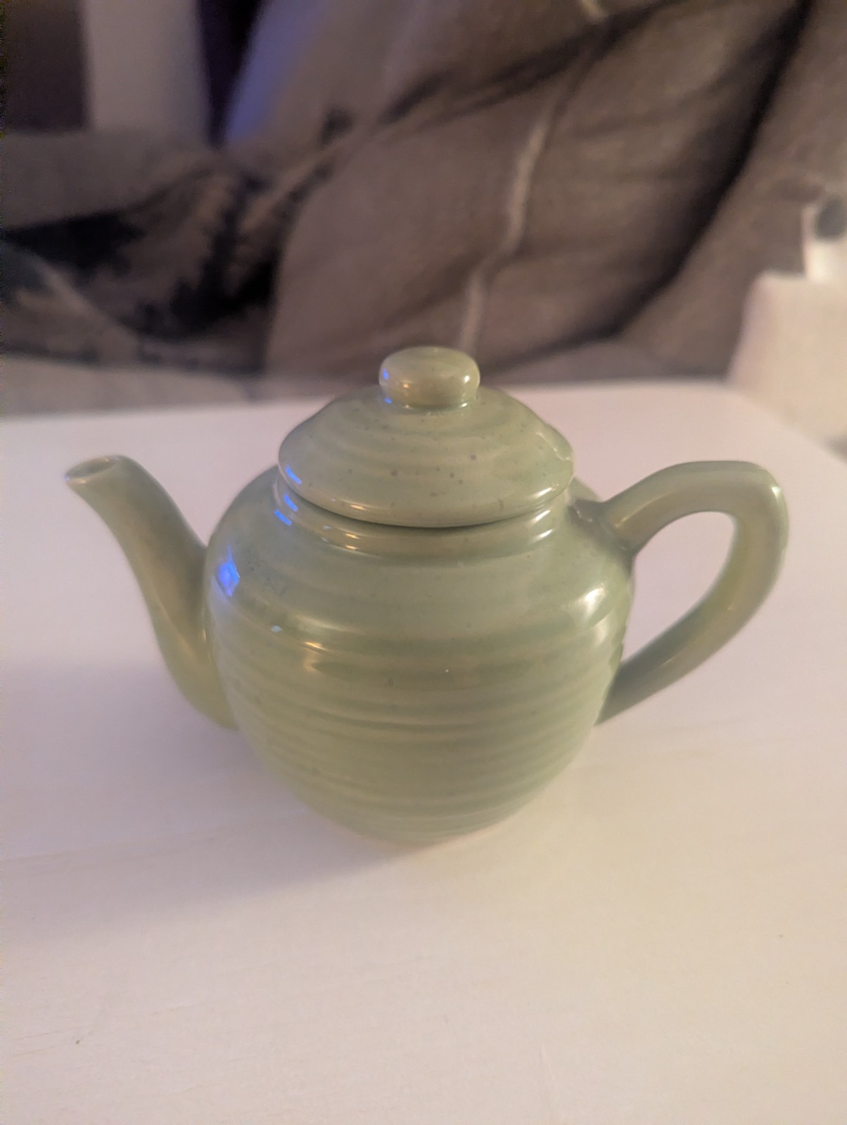 Small Tea Pot Country Living Dry Goods Green Speckled Collectible 3″ Tall
