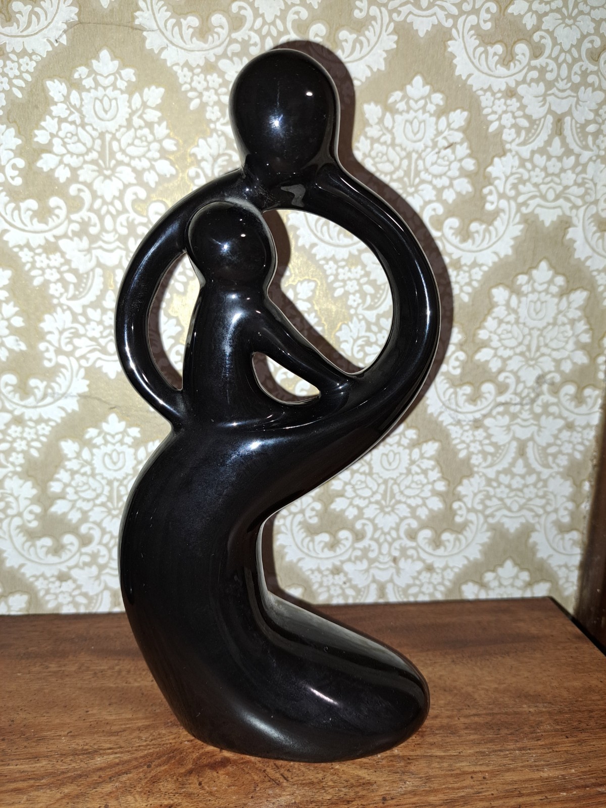 Trio of Parent & Child Figurines, Smooth Black Glazed Porcelain