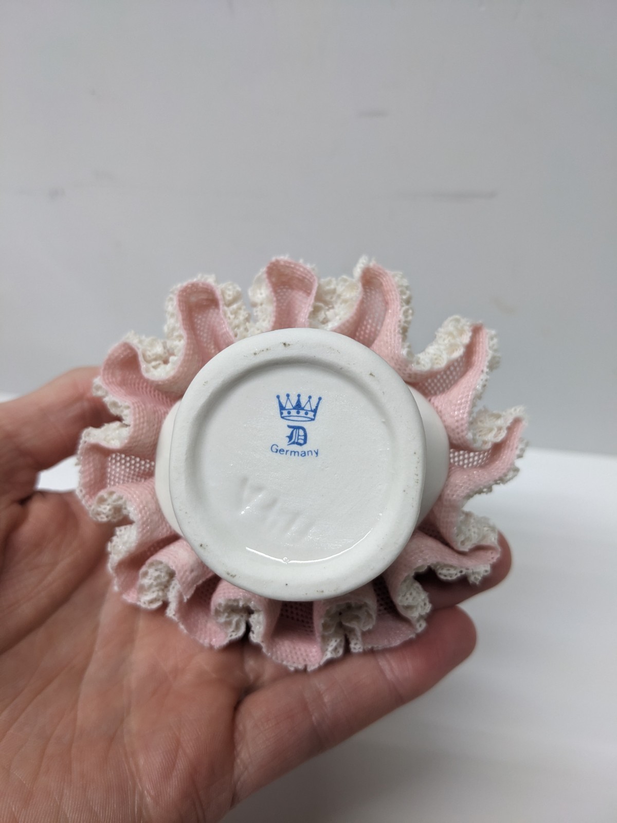 VTG Dresden Style Porcelain Lace Lady Figurine Pink Dress w/ Flower Basket