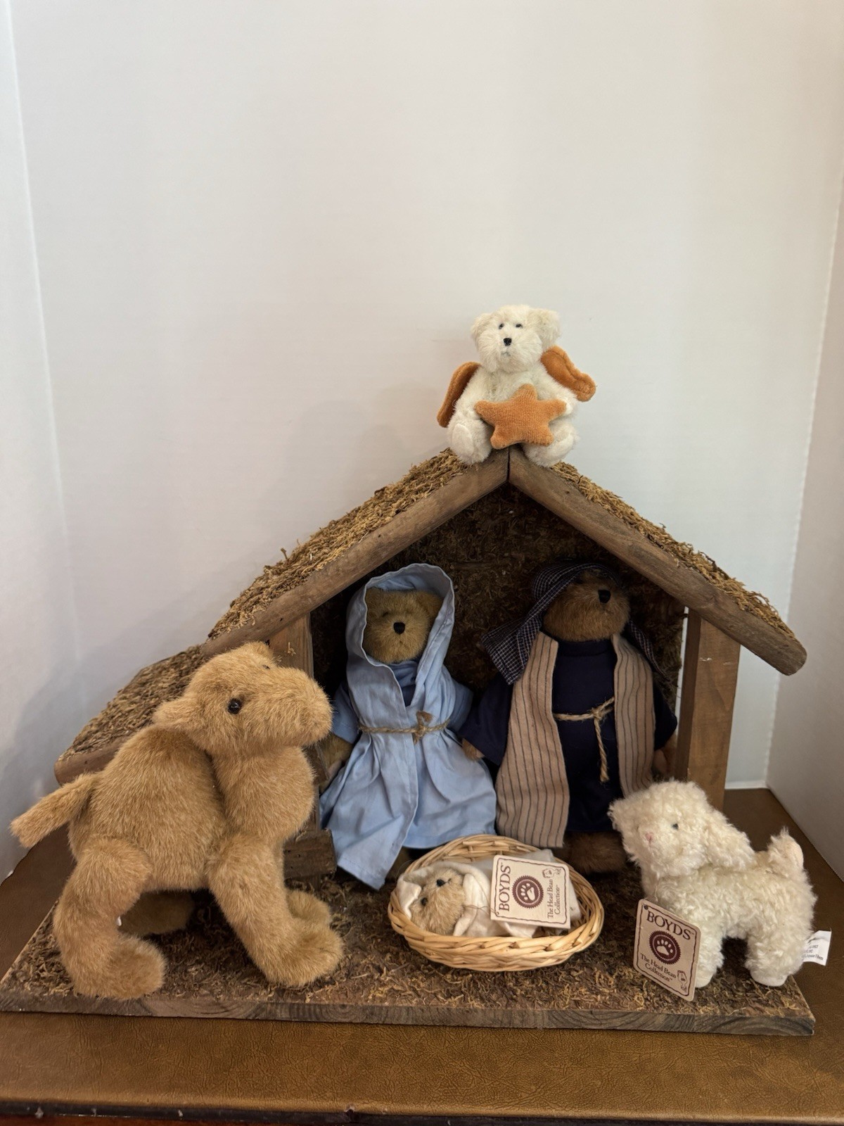 Boyds Bear Nativity Set Plush Figurines With Wood Stable Lot 7 Pieces