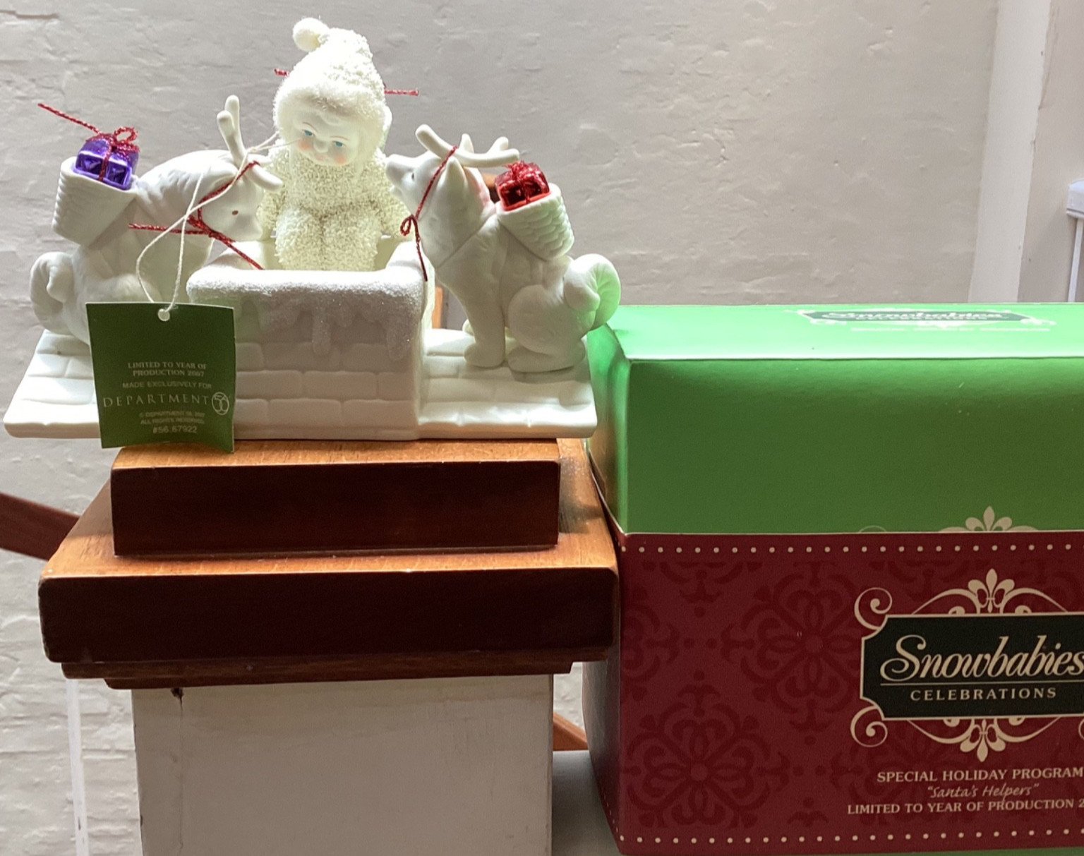 Snowbabies – 2007 Santa’s Helpers #67922 Limited Prod. With Original Box & Tag
