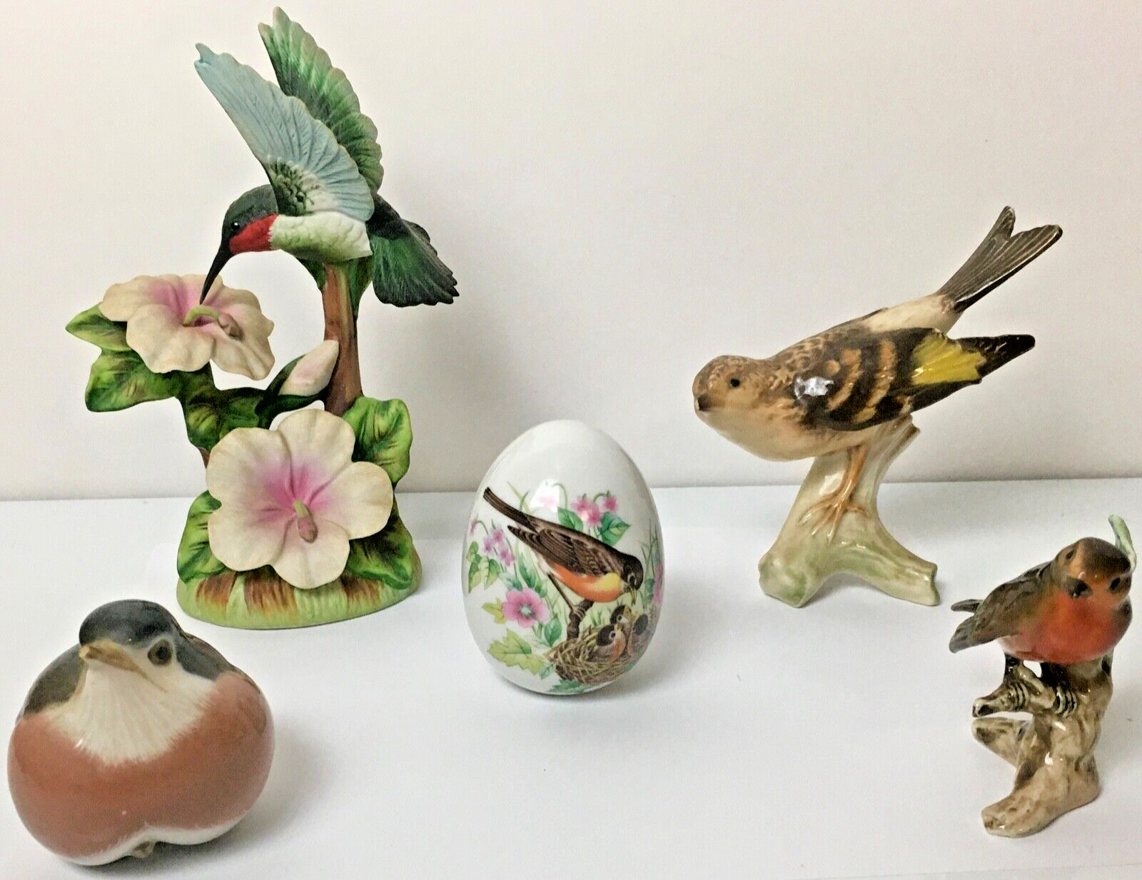(5 lot) *FIGURINES* vintage collectibles “FINE FEATHERED FRIENDS”