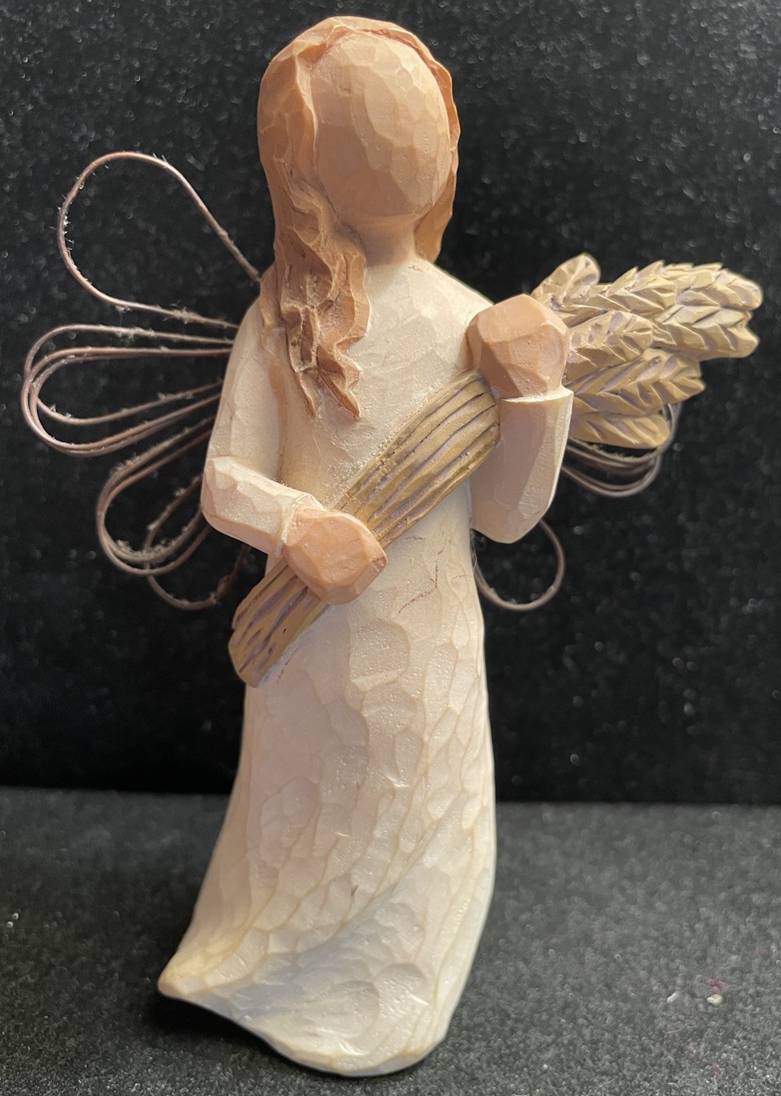 Willow Tree “Angel of Autumn” Figurine DEMDACO Susan Lordi