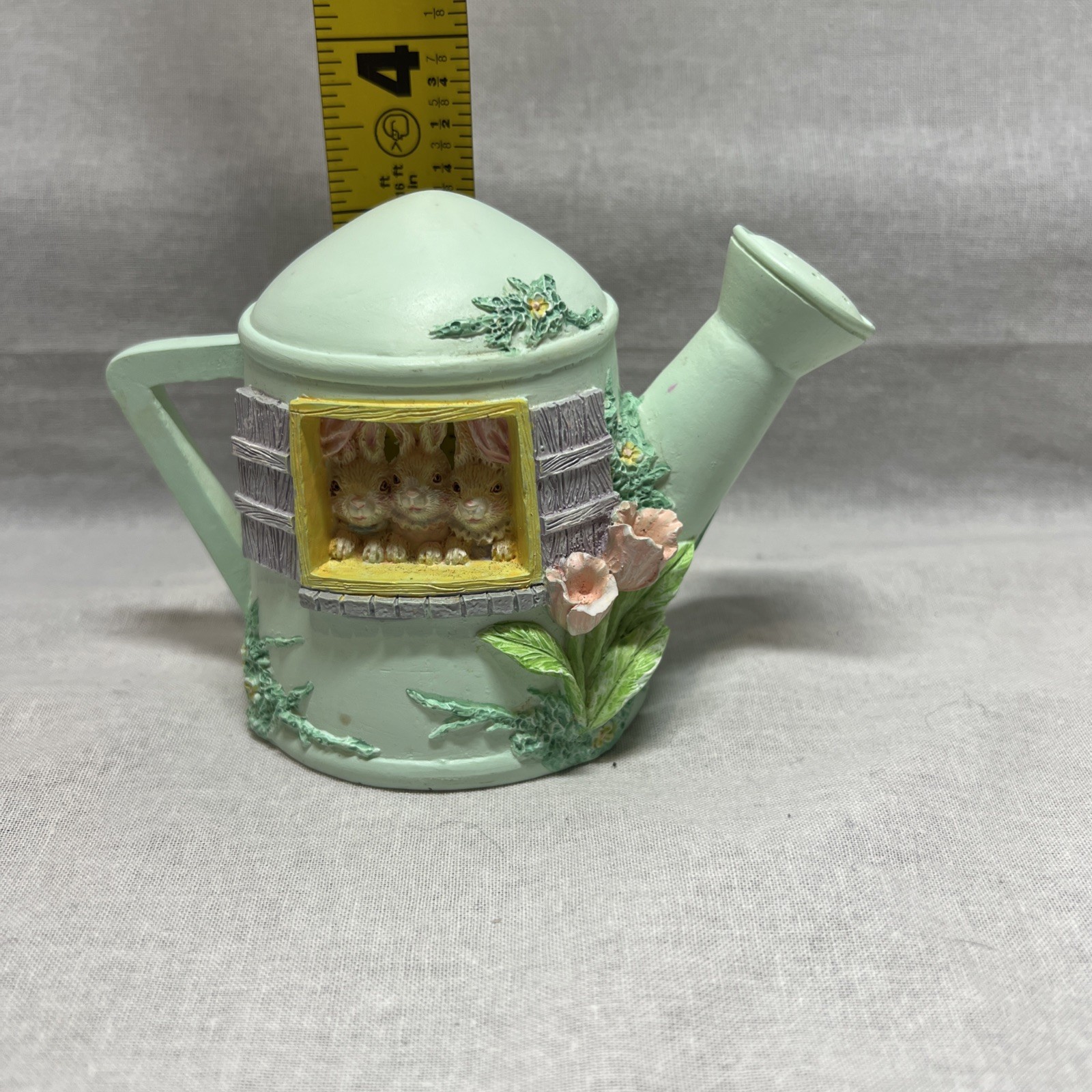 Russ Berrie Li’l Cozy Cottage Sculpstone Watering Can Cottage Bunnies Easter