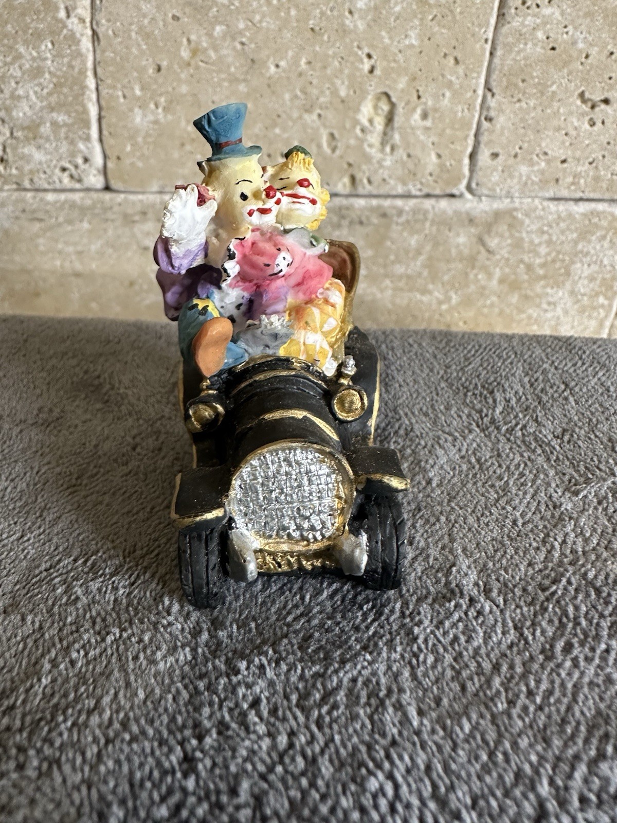 Pair Of Vintage Clowns In Antique Car Automobilia Figurines Resin