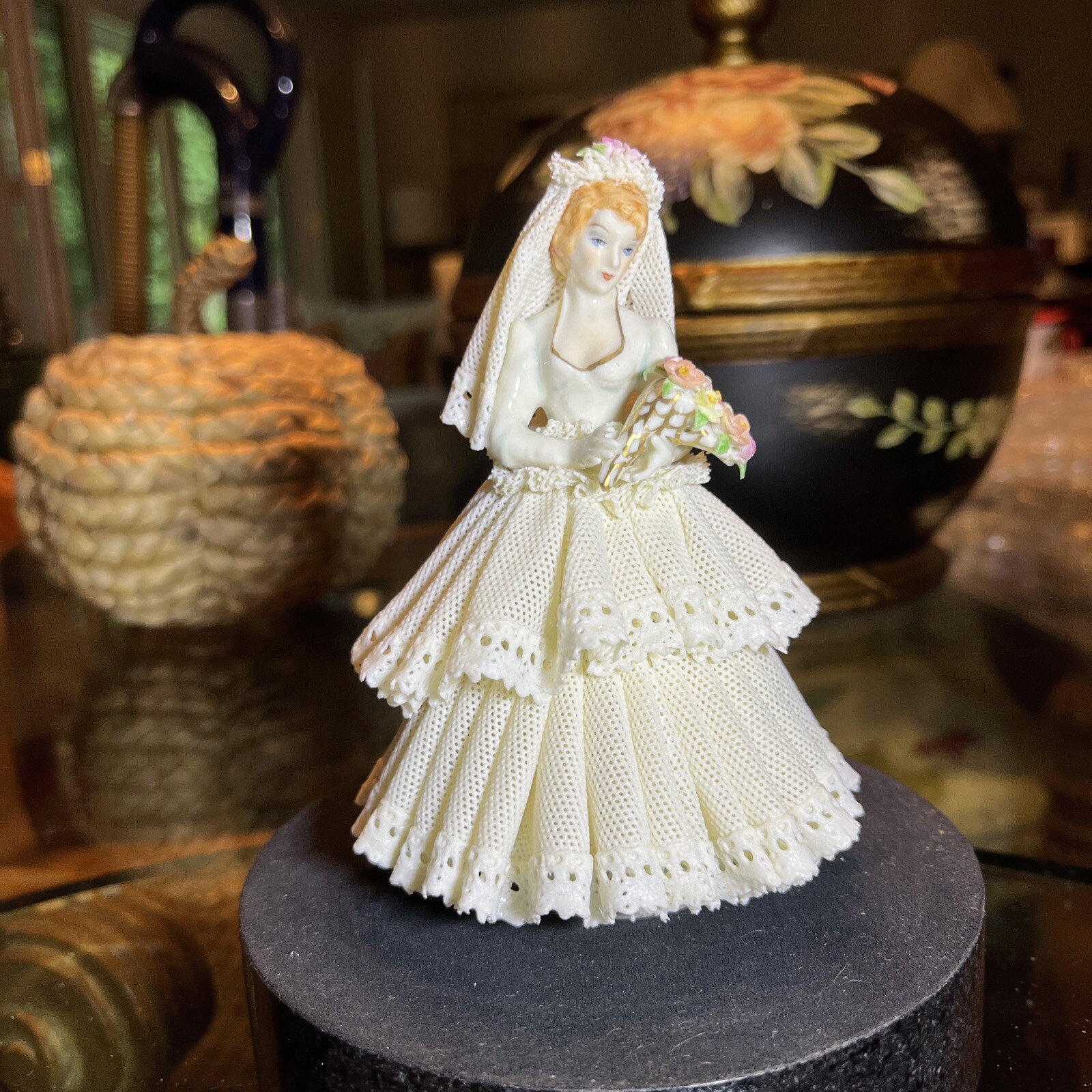 MV Irish Dresden MULLER VOLKSTEDT Rare “The Bride” Porcelain Figurine