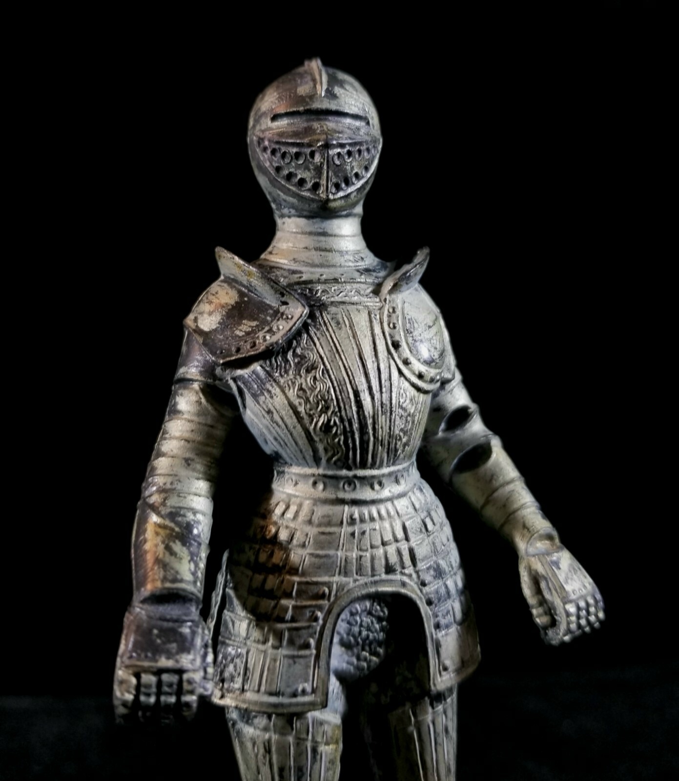 Vintage Fontanini Depose Italy Knight Figure On Marble Stand Polymer Resin 5.75″