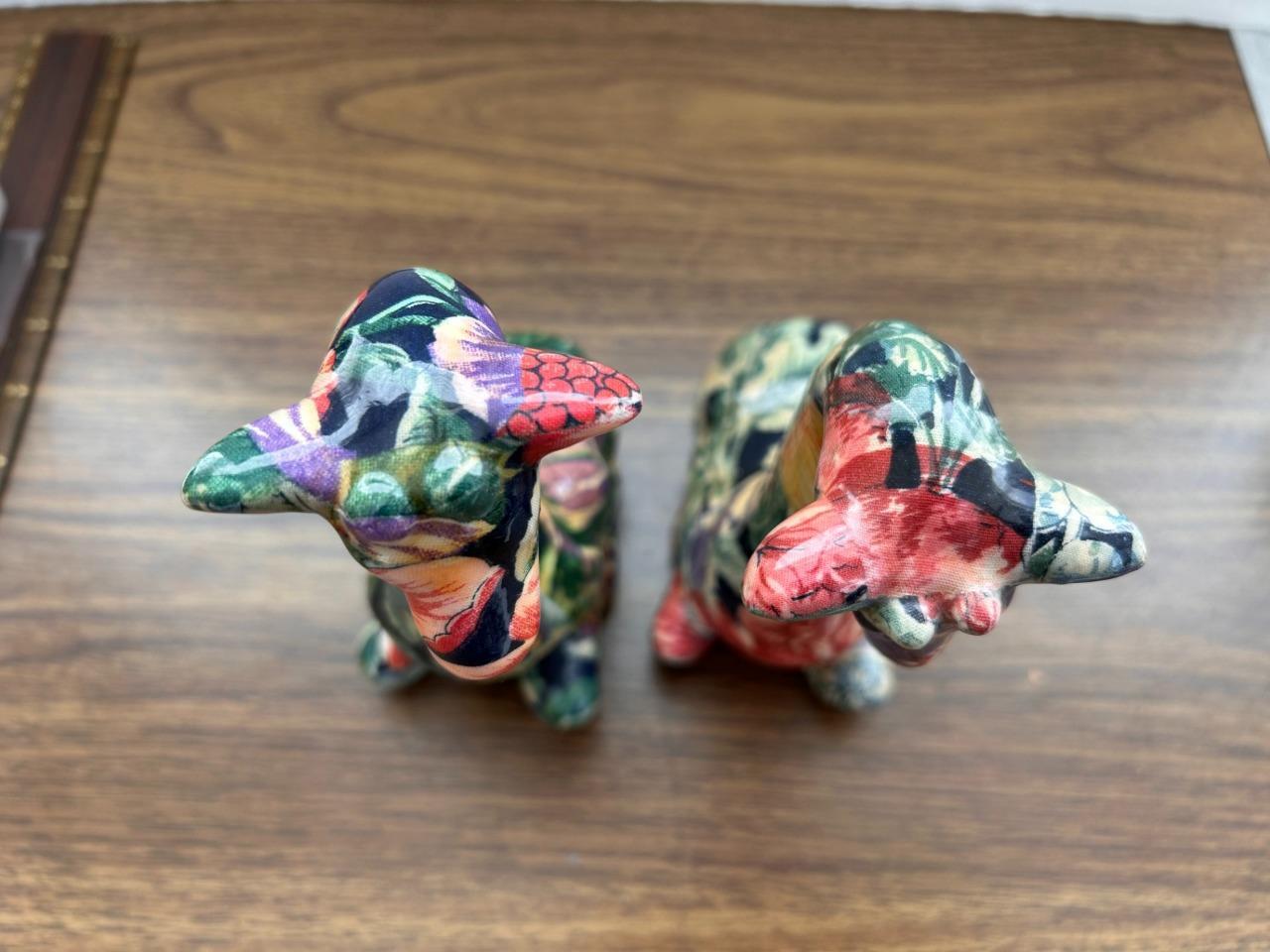 Joan Baker Designs 2 giraffes porcelain patchwork 6″ 7″ tall floral pattern