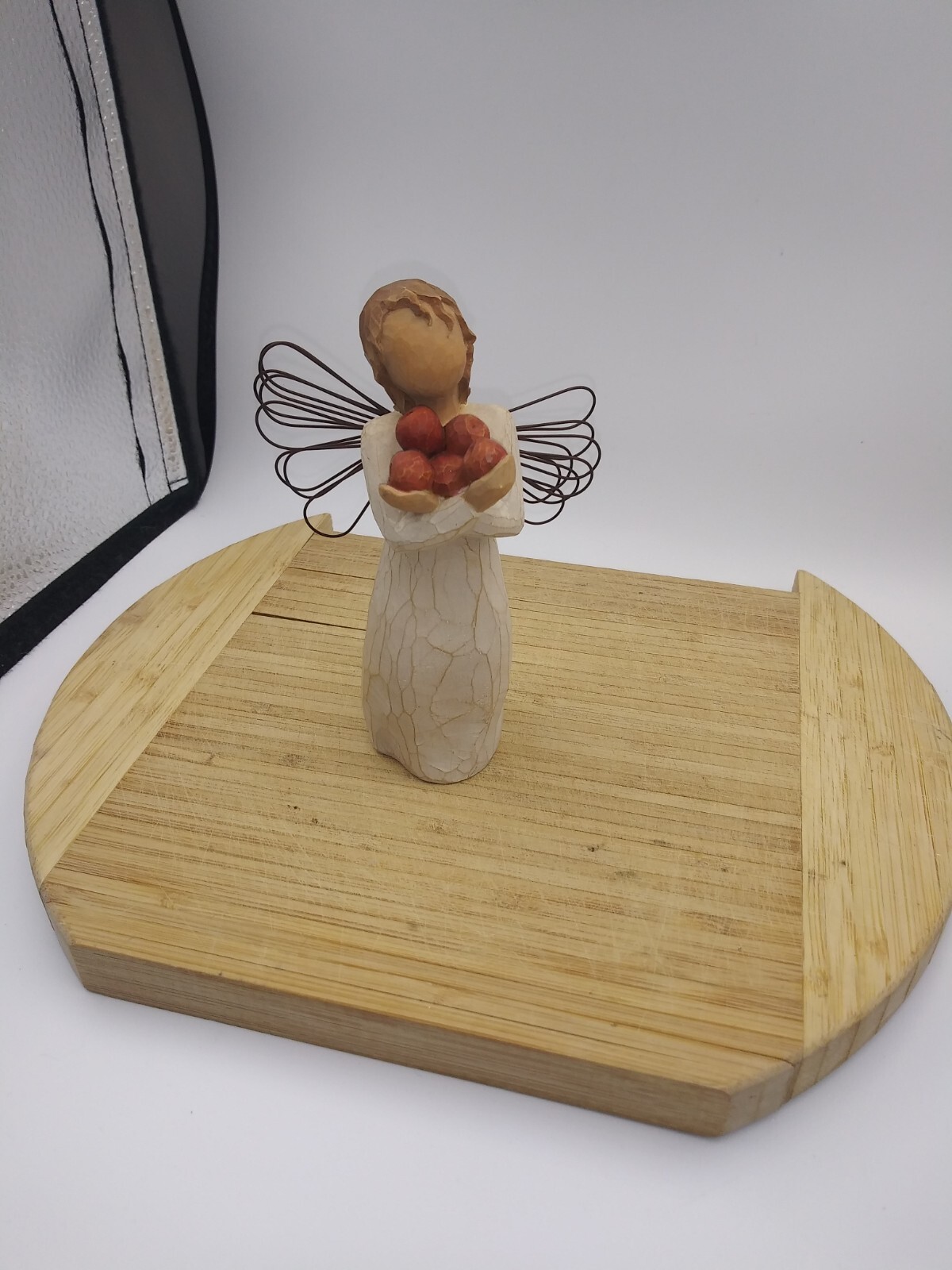 Willow Tree Good Health 2003 Susan Lordi Figurine Holding Apples by Demdaco.