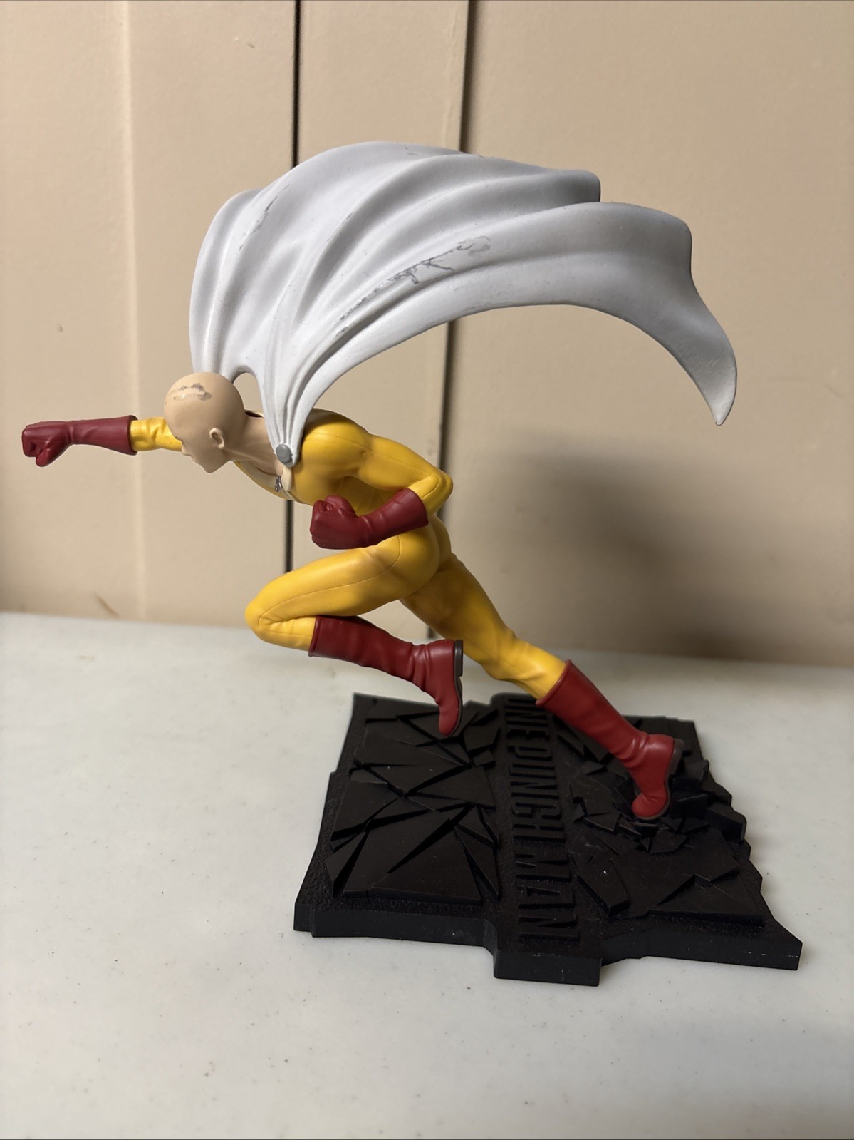 One Punch Man Saitama 6.3″ Tall SFC Collectible PVC Figure ABYstyle Studio