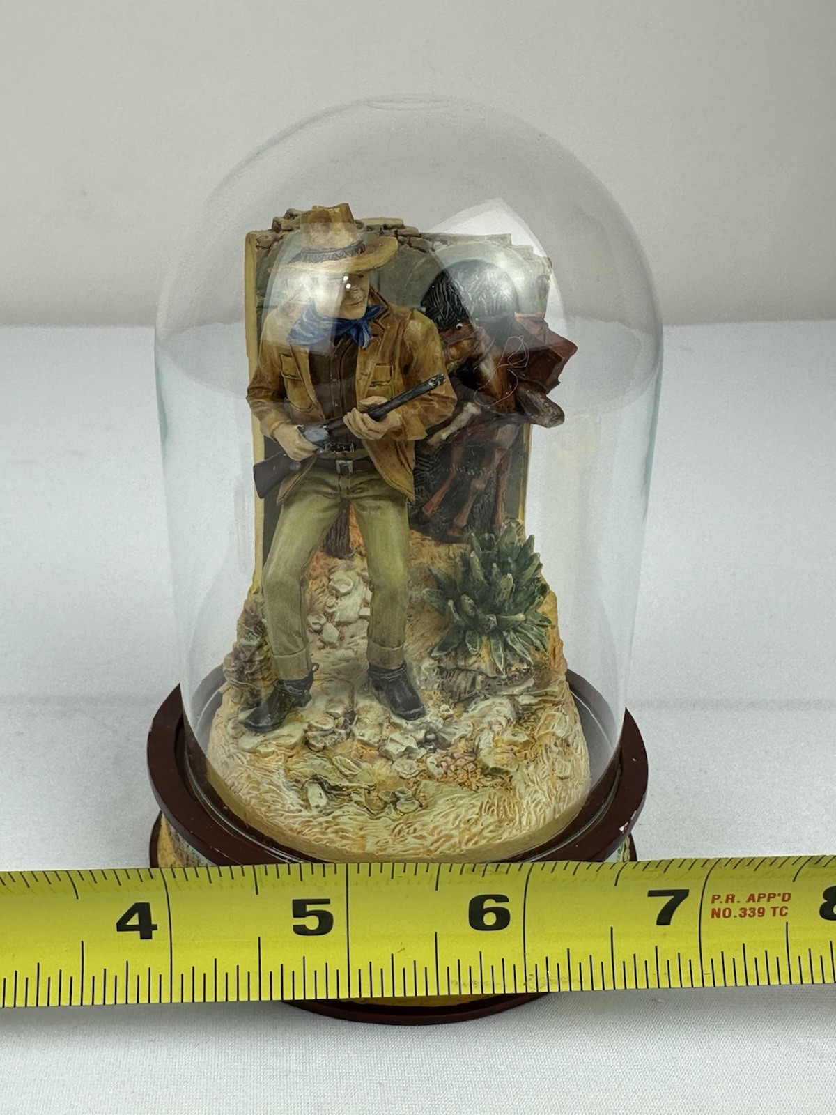 John Wayne Sculpture (w/Glass Dome) Franklin Mint Limited Edition Pre-owned