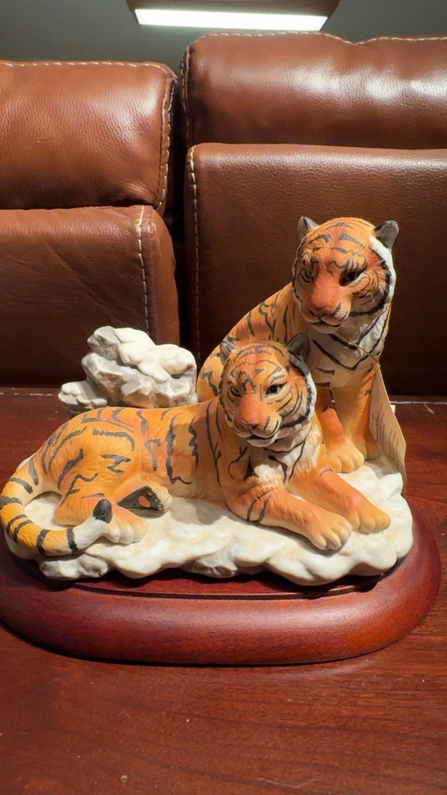 1996 Home Interior Siberian Tigers Endangered Species Masterpiece Porcelain ~ NM