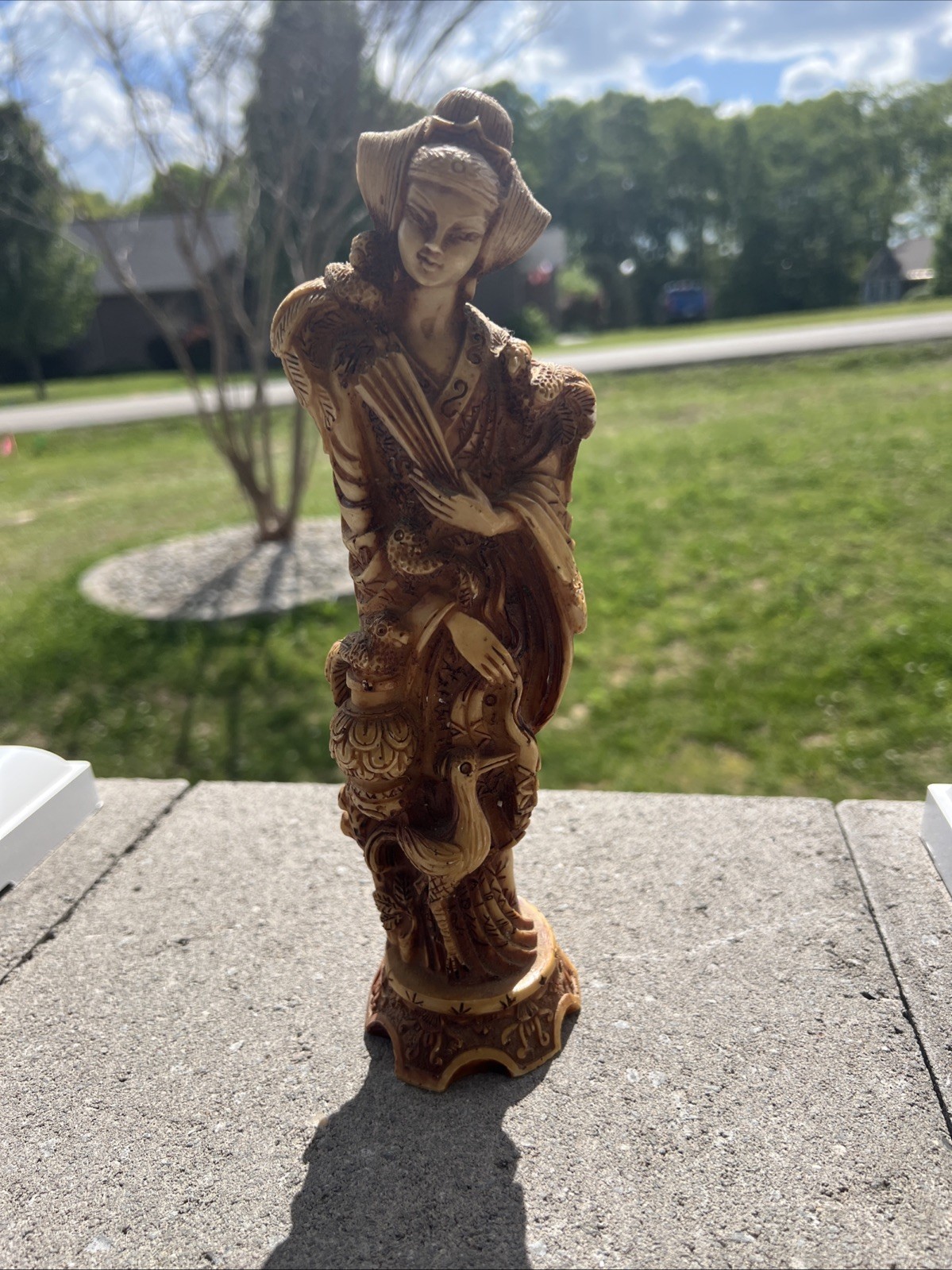 Asian Figure Geisha Figurine Statue Carved Creamy Resin Woman 10”