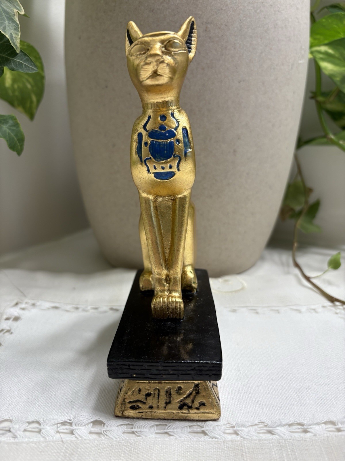 Bastet Cat Goddess Gold Color statue Heavy Cast Resin 6 1/4”x2 3/4” X 4” Base
