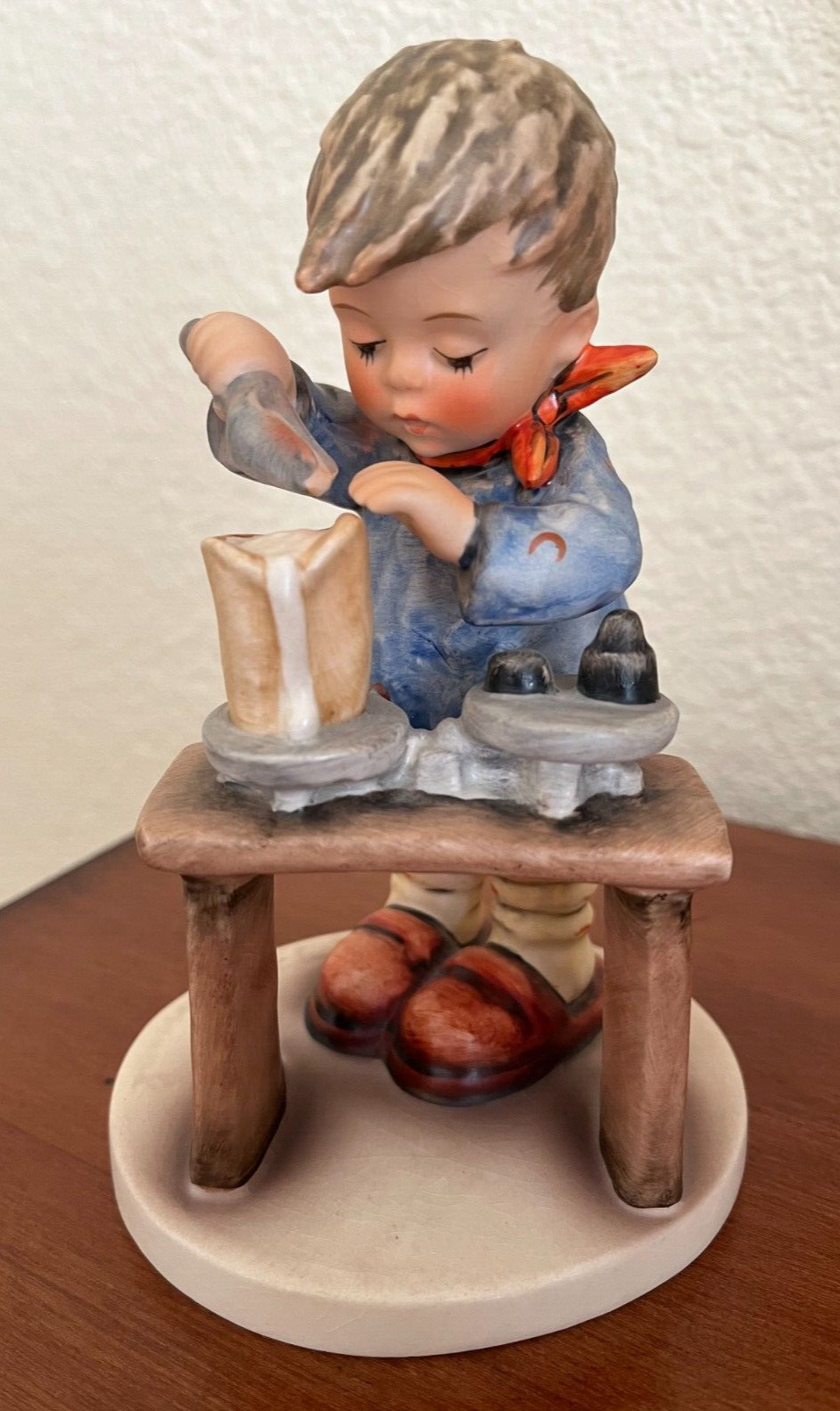 HUMMEL FIGURINE – A FAIR MEASURE GOEBEL #345 TMK 5 One Owner/Larger Piece EUC