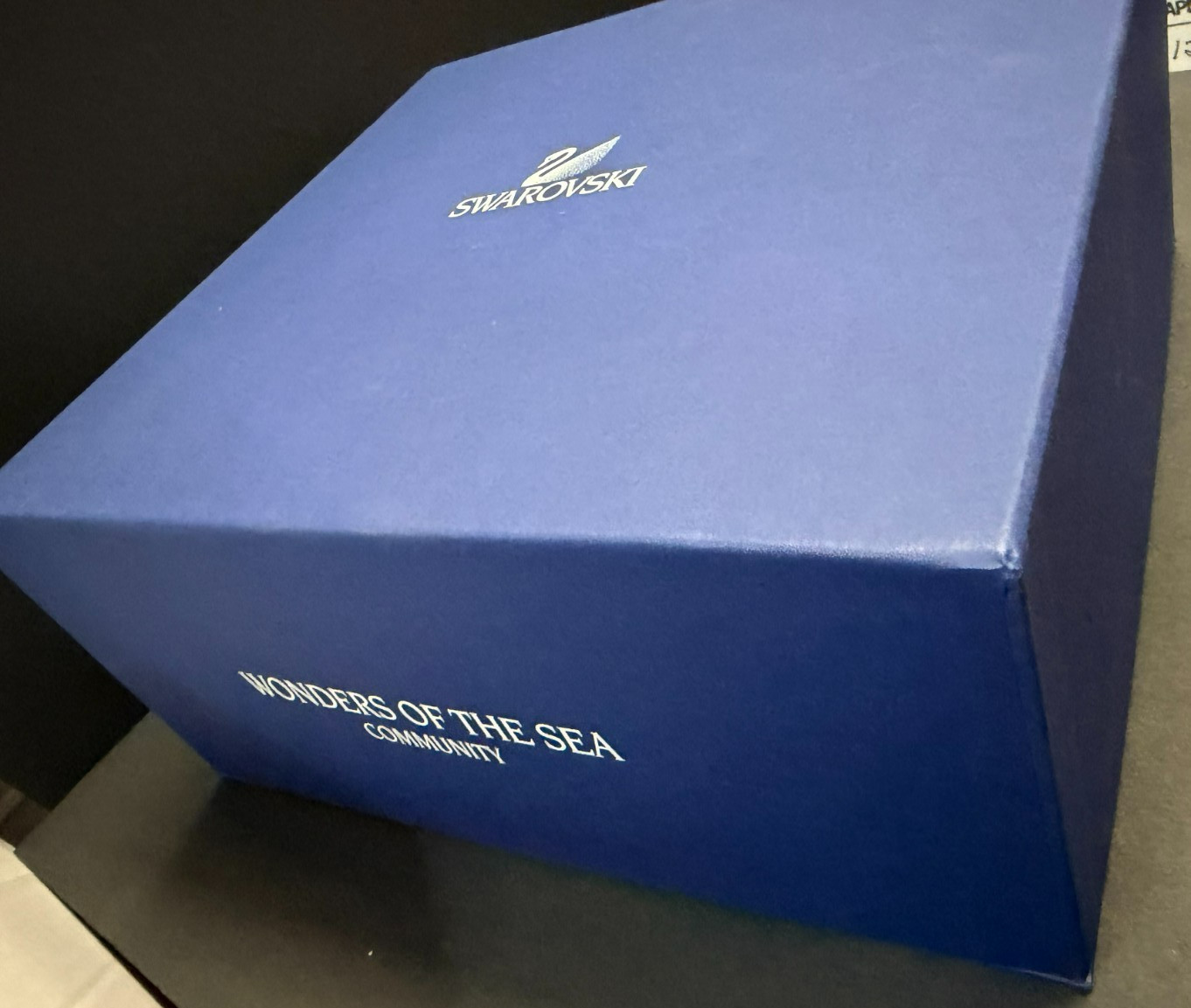 Swarovski Crystal Wonders of the Sea Community Figurine Set in Original Box