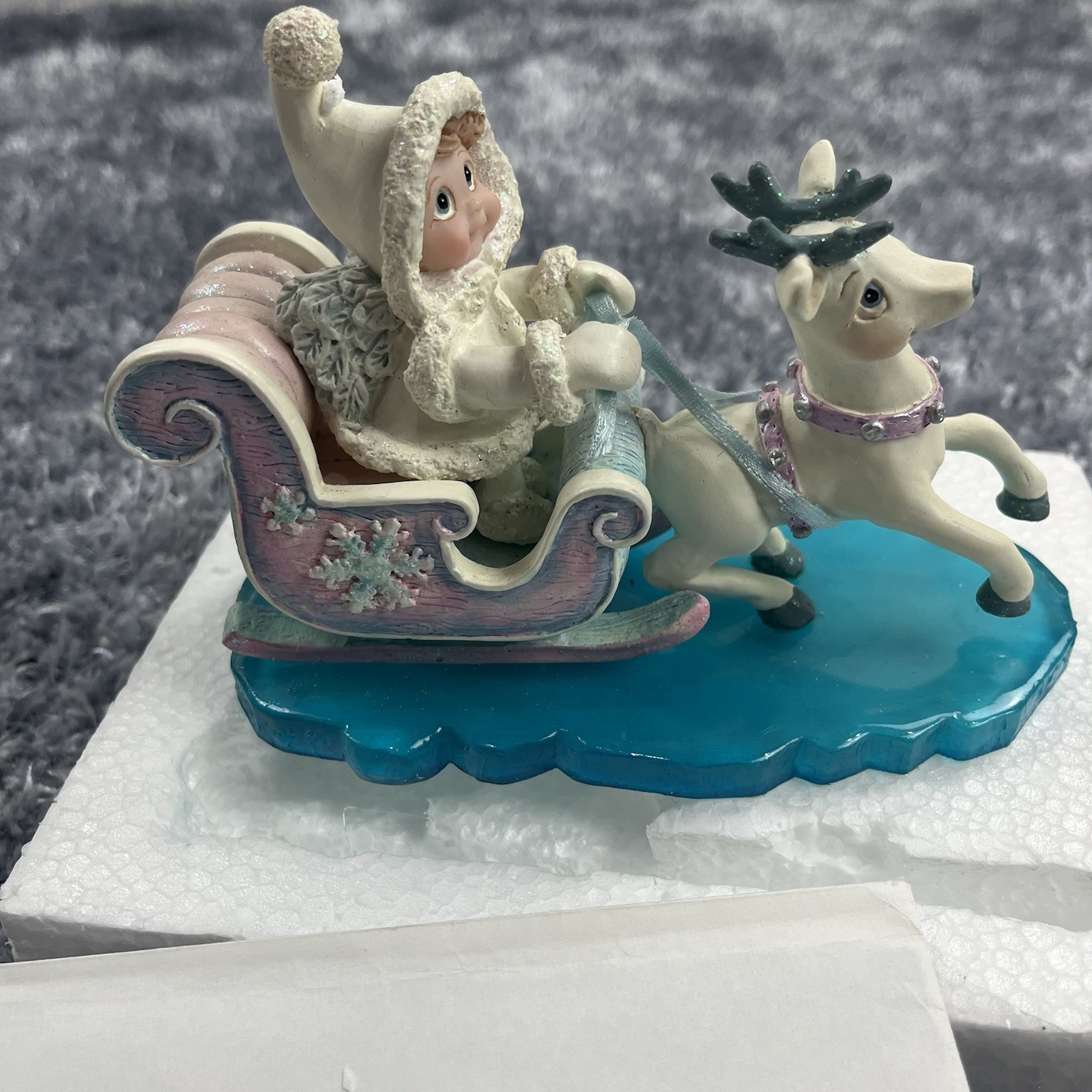 Dreamsicle Northern Lights Sled Sleigh Northern Crossing Reindeer 60013 Vintage