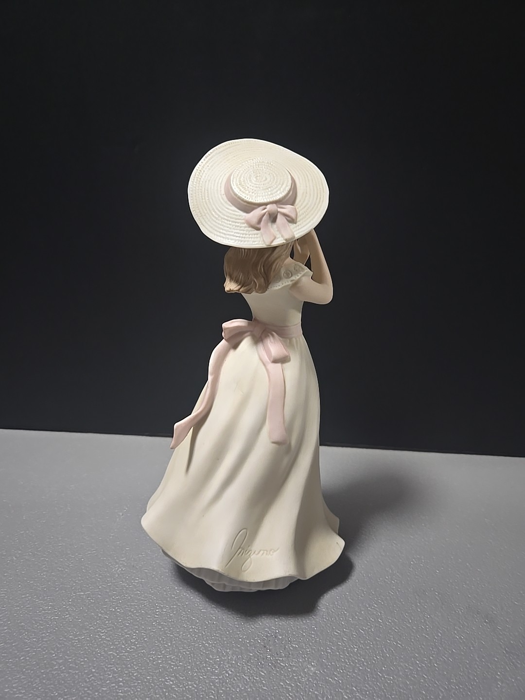 Home Interiors Masterpiece Collection Melanie 1996 Porcelain Figurine