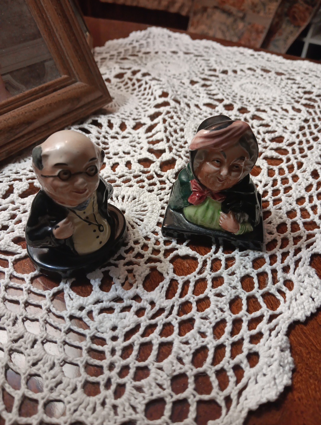 Royal Doulton Mr Pickwick + Sairey Gamp Mini Bust Dickens Series 2.5” Figurine