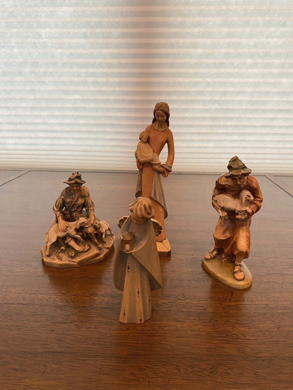 BEAUTIFUL VTG SET(4) OTCO Great Detailed Wood Carved Nativity Figurines ITALY