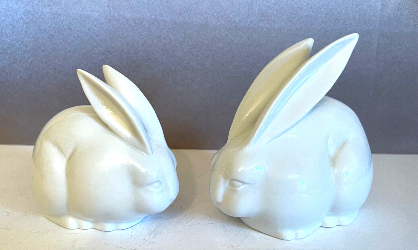 Vintage Pair of White Porcelain Bunny Rabbits. LG – 5″ SM 4 1/8″