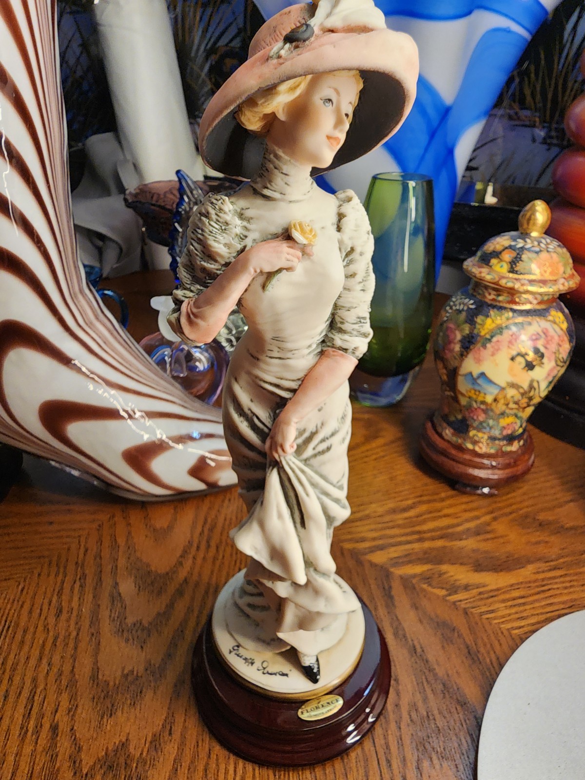 Giuseppe Armani Figurine Capodimonte Alice Statue Florence Porcelain Décor 0718C