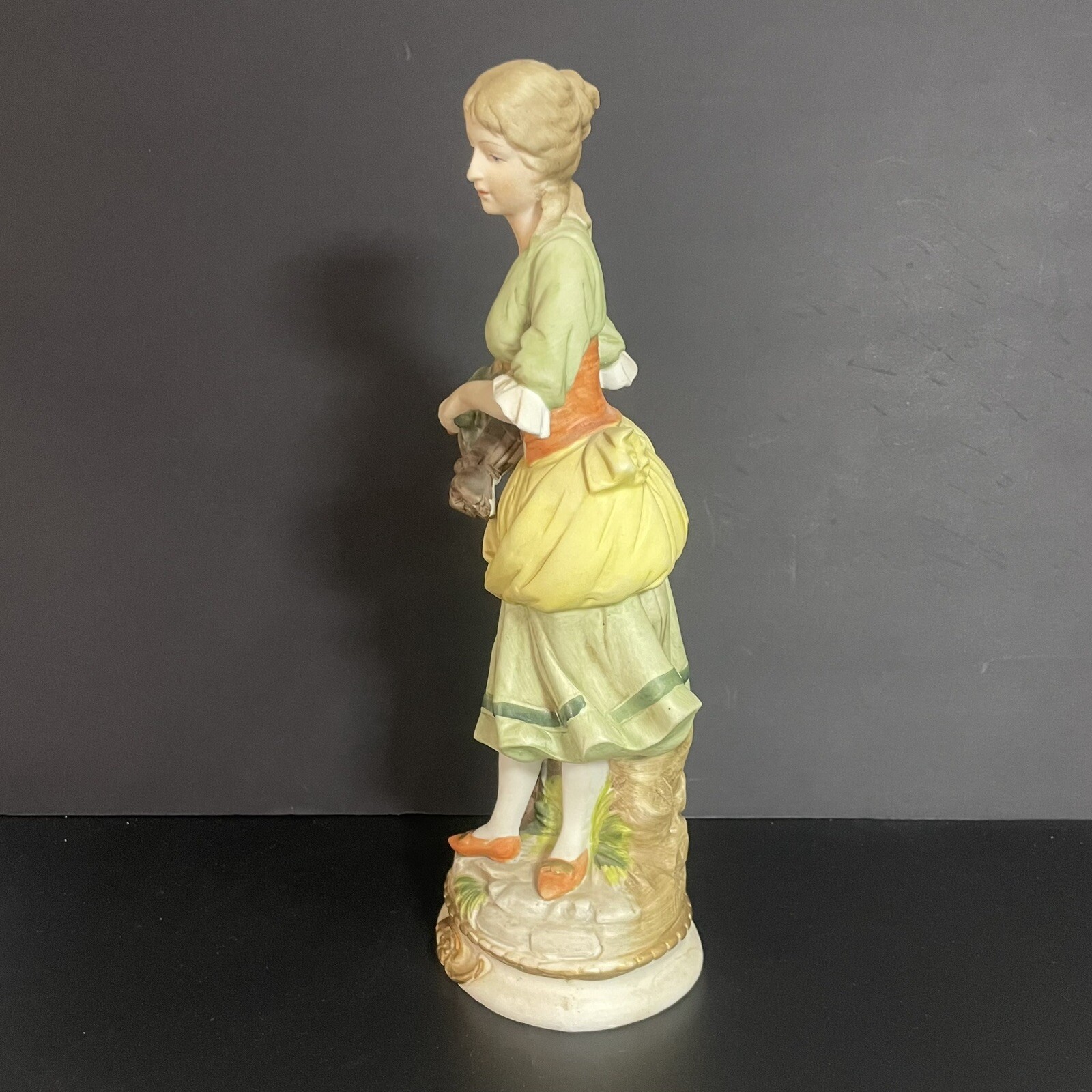 Ardco Porcelain Bisque Woman with Corn Made in Japan C-1906 Figurine 13″ Chip
