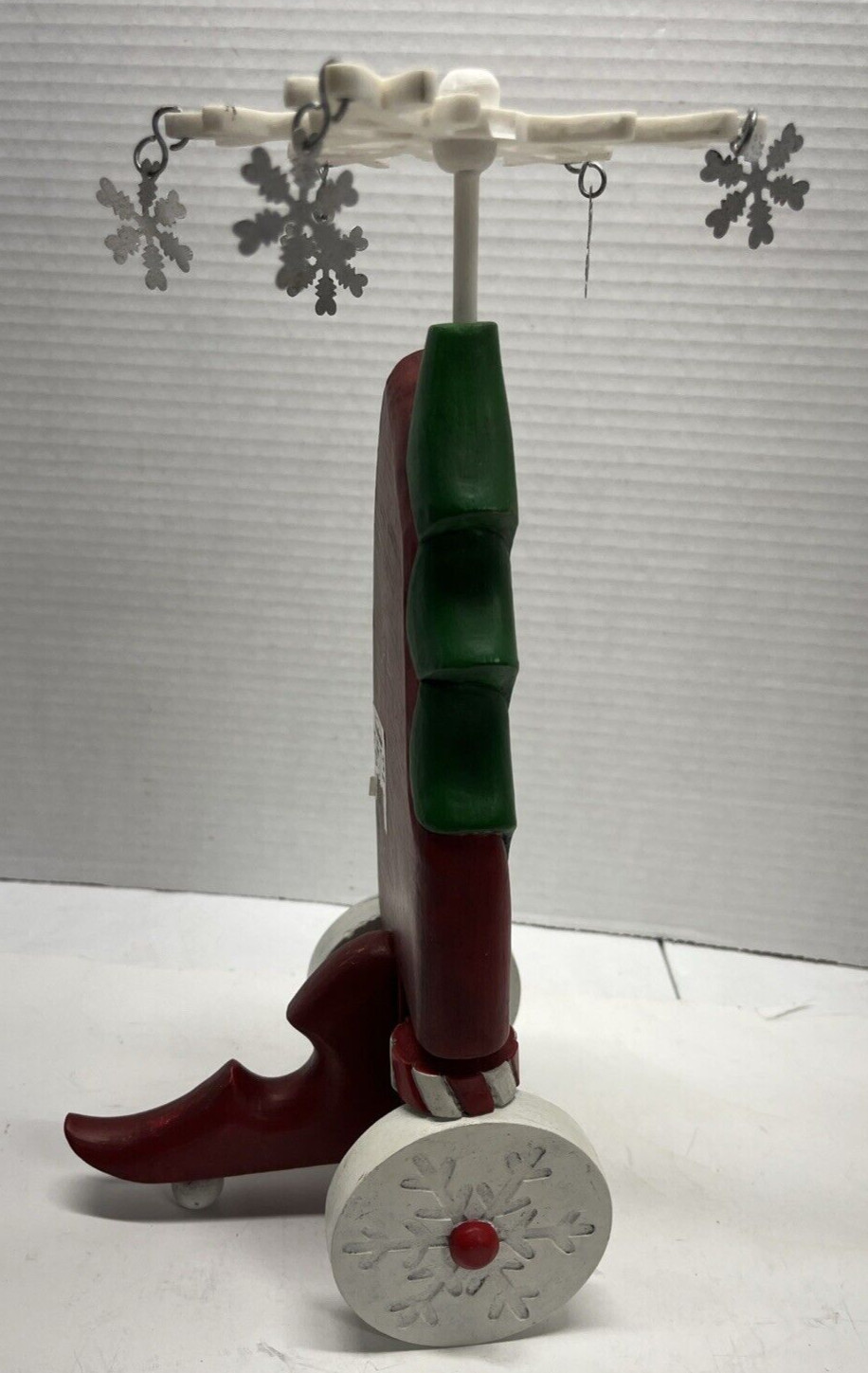 Demdaco 2004 Wooden Santa Claus With Wheels Moving And Snow Design 12″ Tall