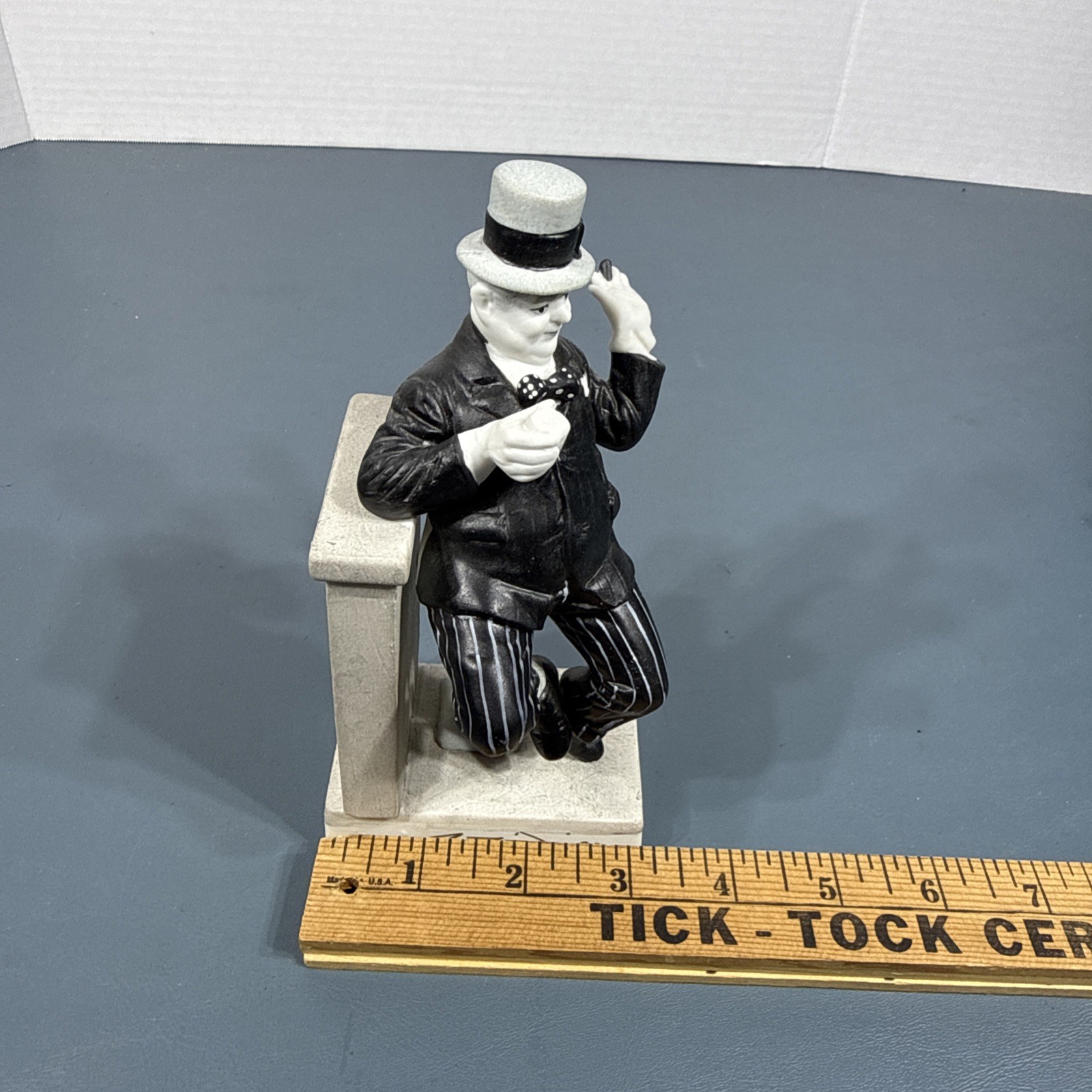 W.C. Fields Figurine Licensed No. 1415 B&W 6-1/2” Tall Ceramic Statue 1988