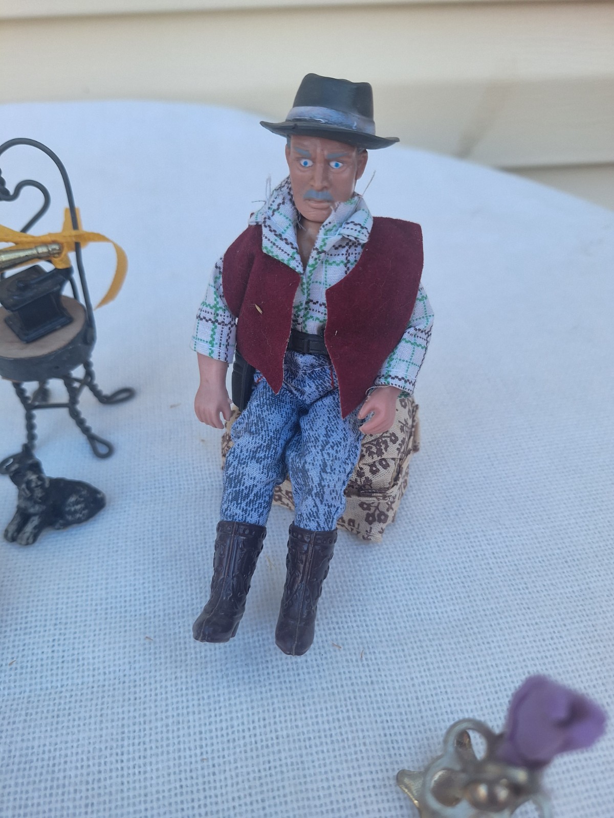 Warm Vintage Miniature Set – Mixed Materials – Charming & Detailed