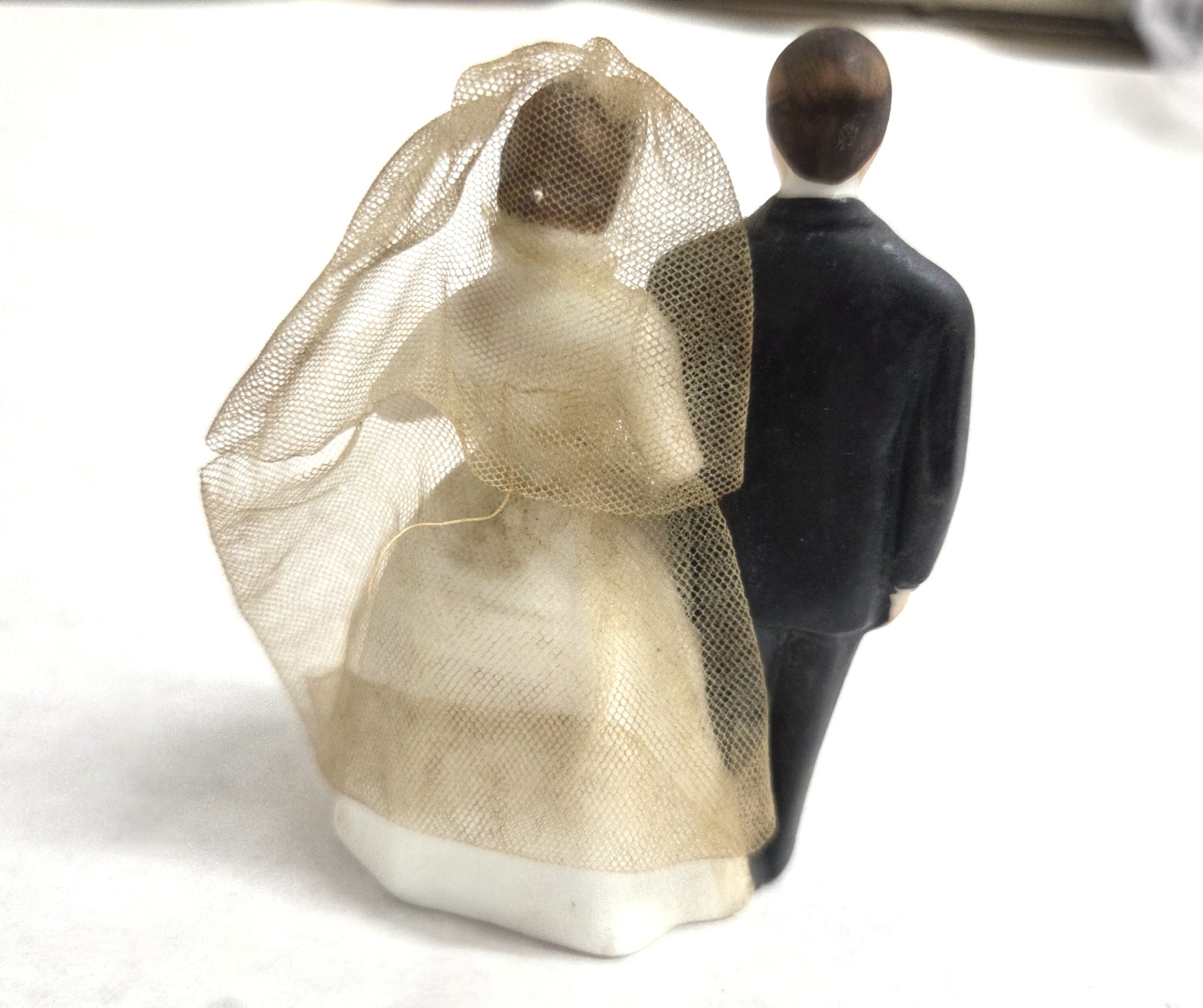 Vintage Ucagco Ceramics Bride And Groom Wedding Figures Made in Japan 4″